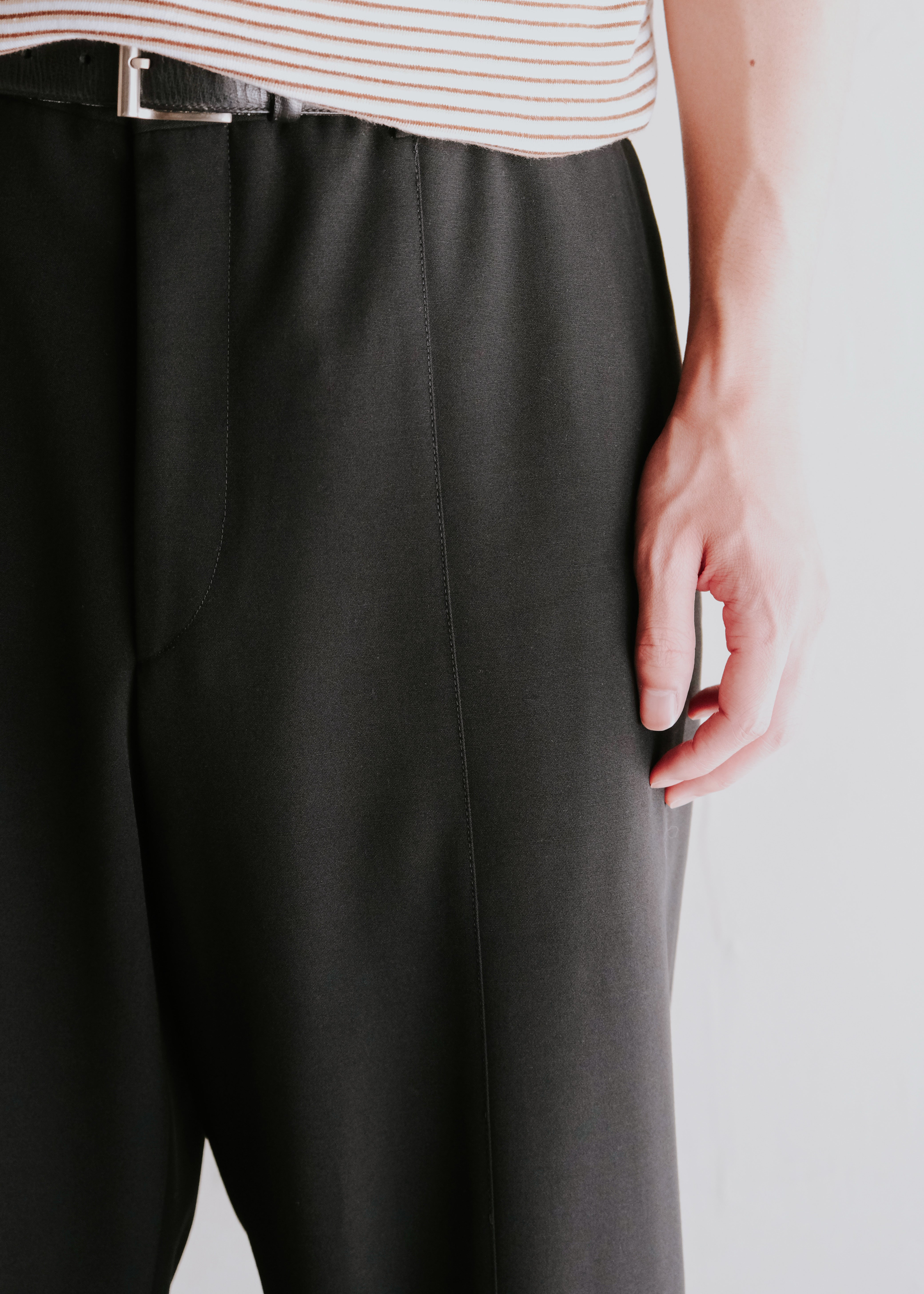 90-00's GIORGIO ARMANI center seam pure wool wide trousers