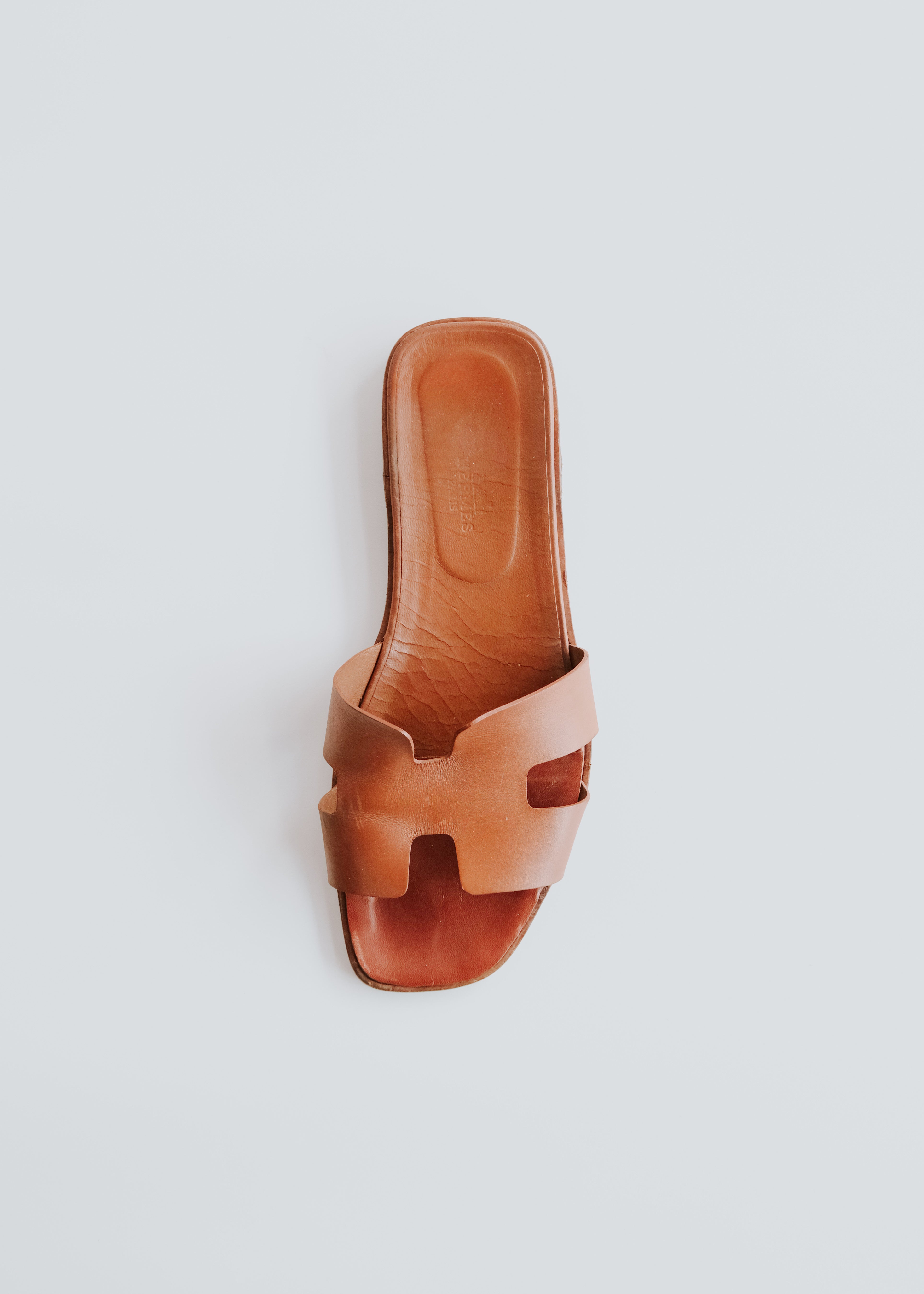 00's- HERMÈS izmir leather sandals