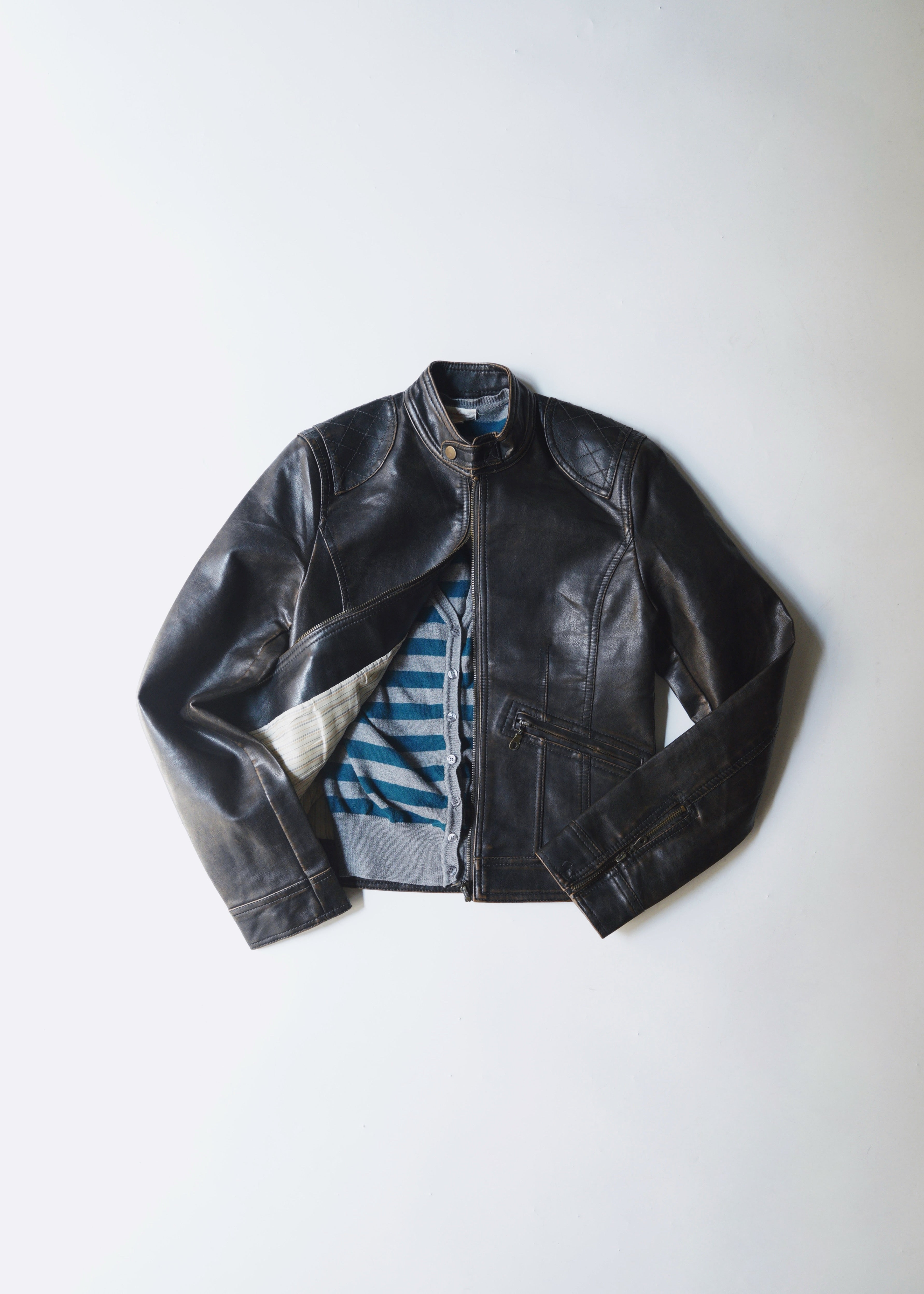 Quilted shoulder leather jacket