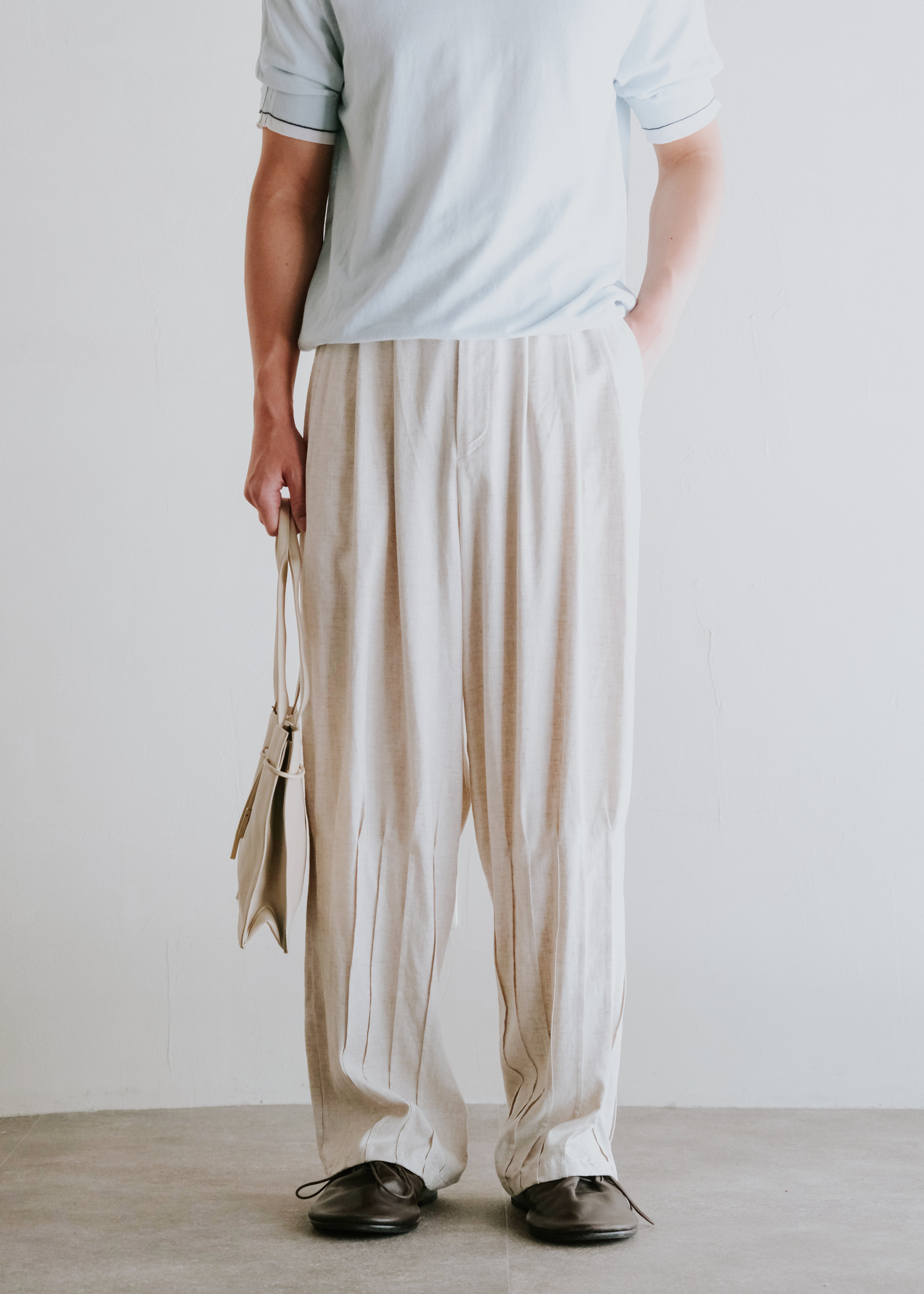 HOMO LUDENS 26SS pintuck linen slacks / Ivory
