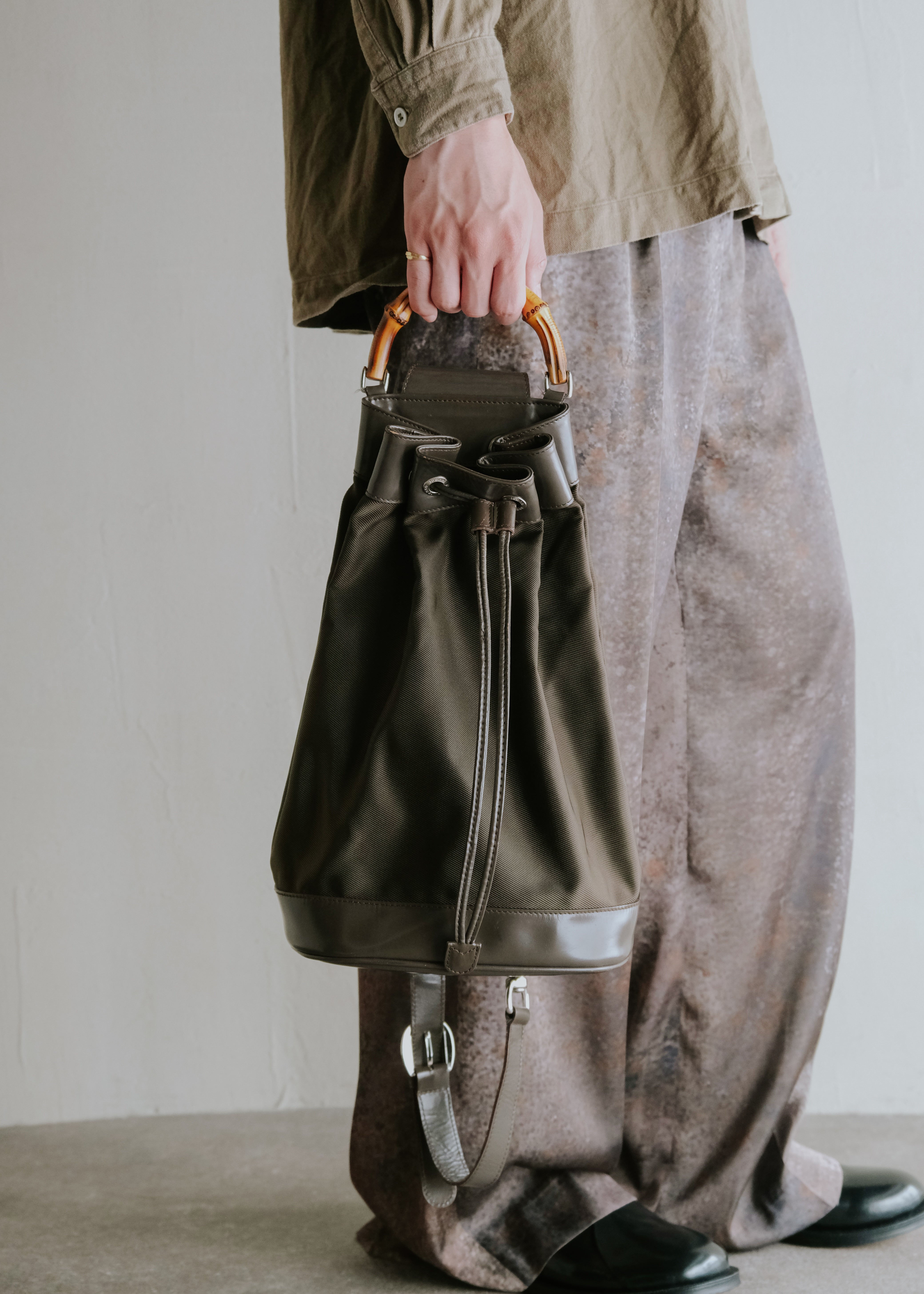 90-00's GUCCI bamboo handle drawstring bag