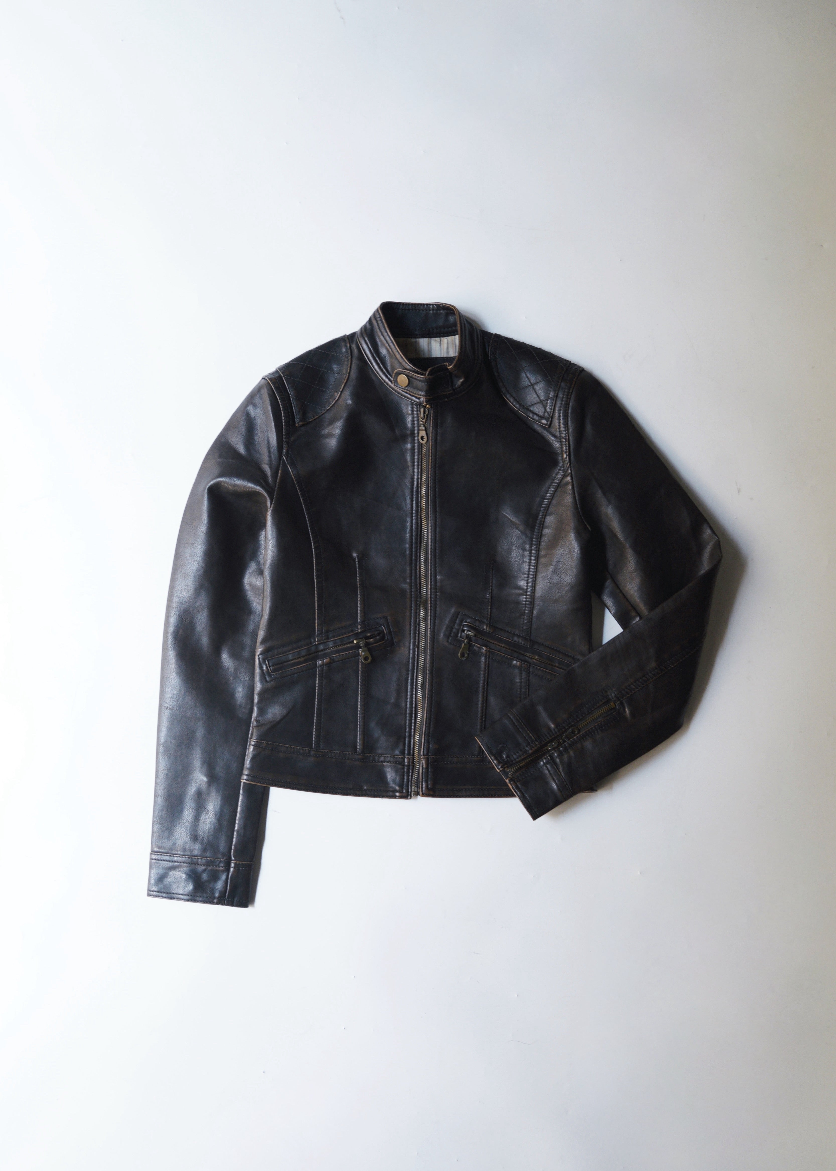 Quilted shoulder leather jacket