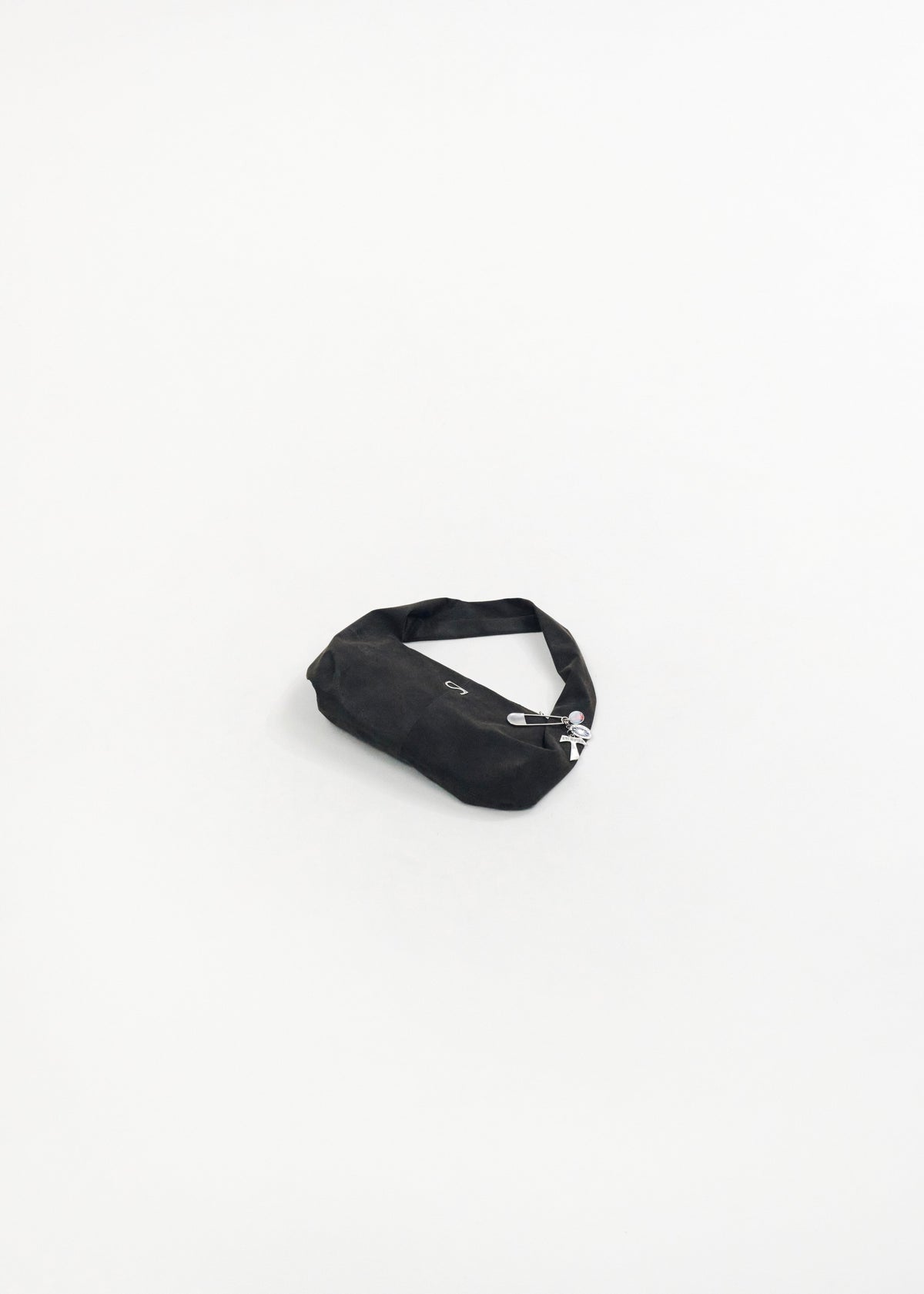SHOOP 26AW METAL LOGO HOBO BAG / Black