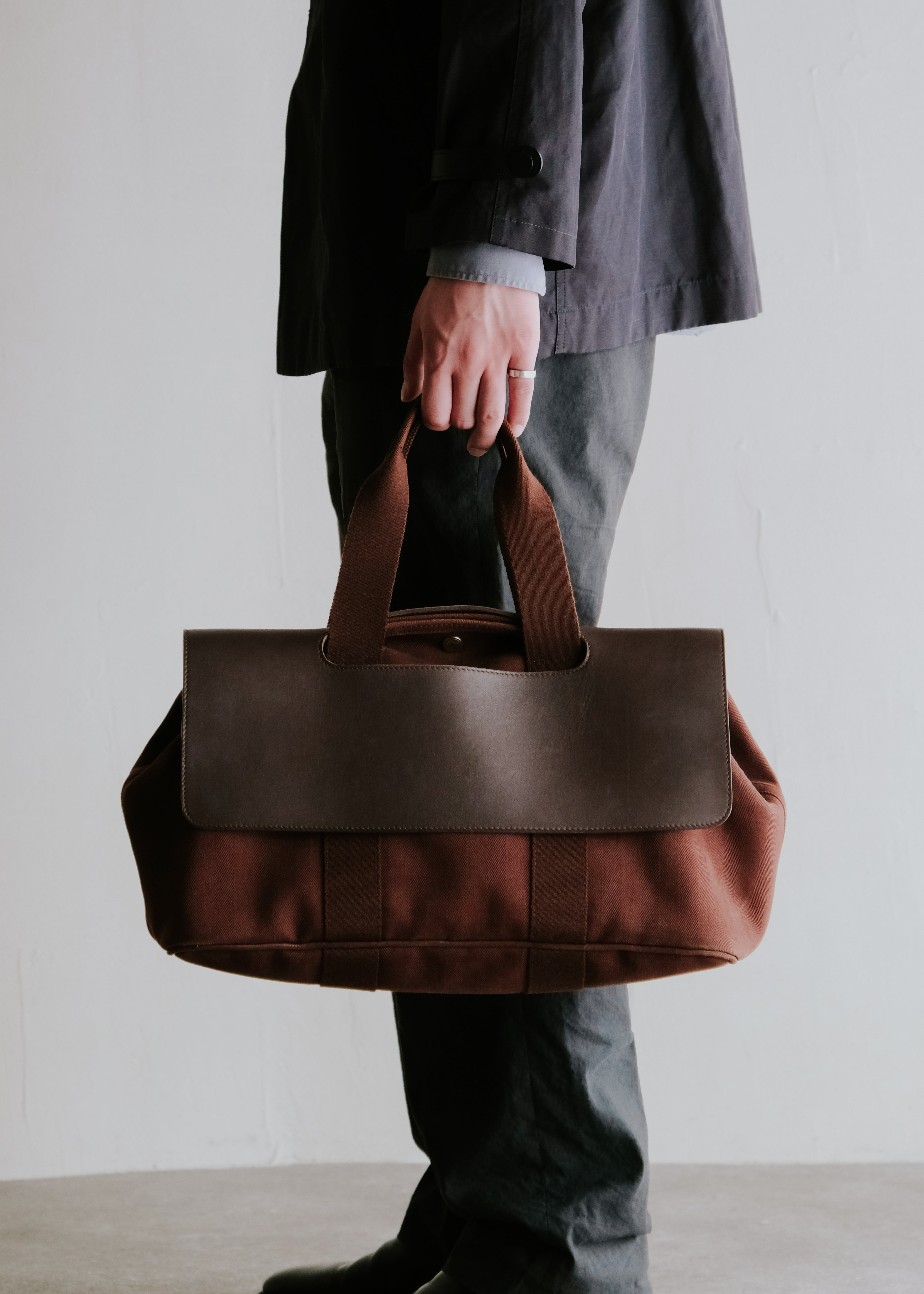 00's HERMÈS valparaiso MM leather flap canvas hand bag