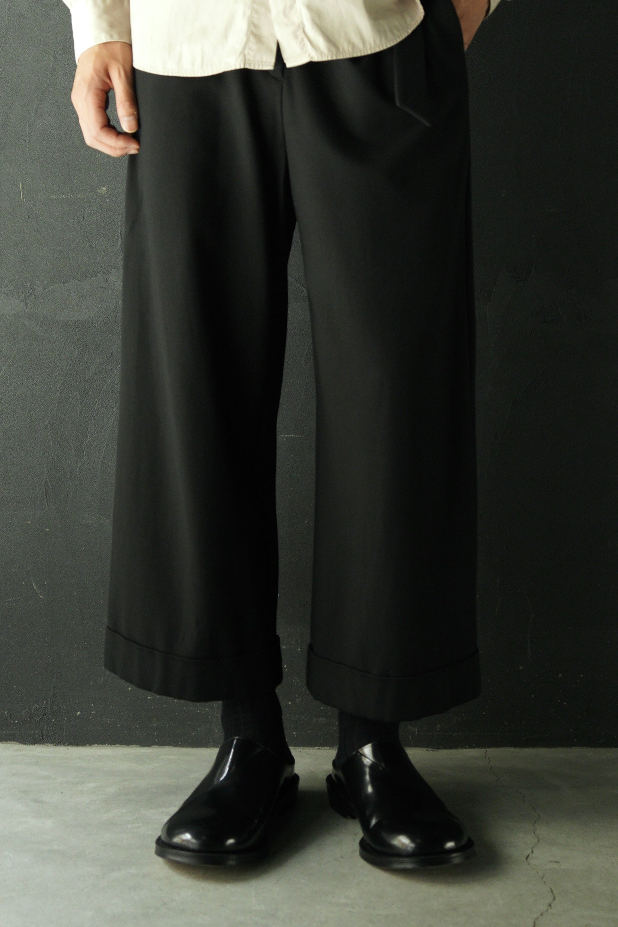 00's Belted wide croped slacks
