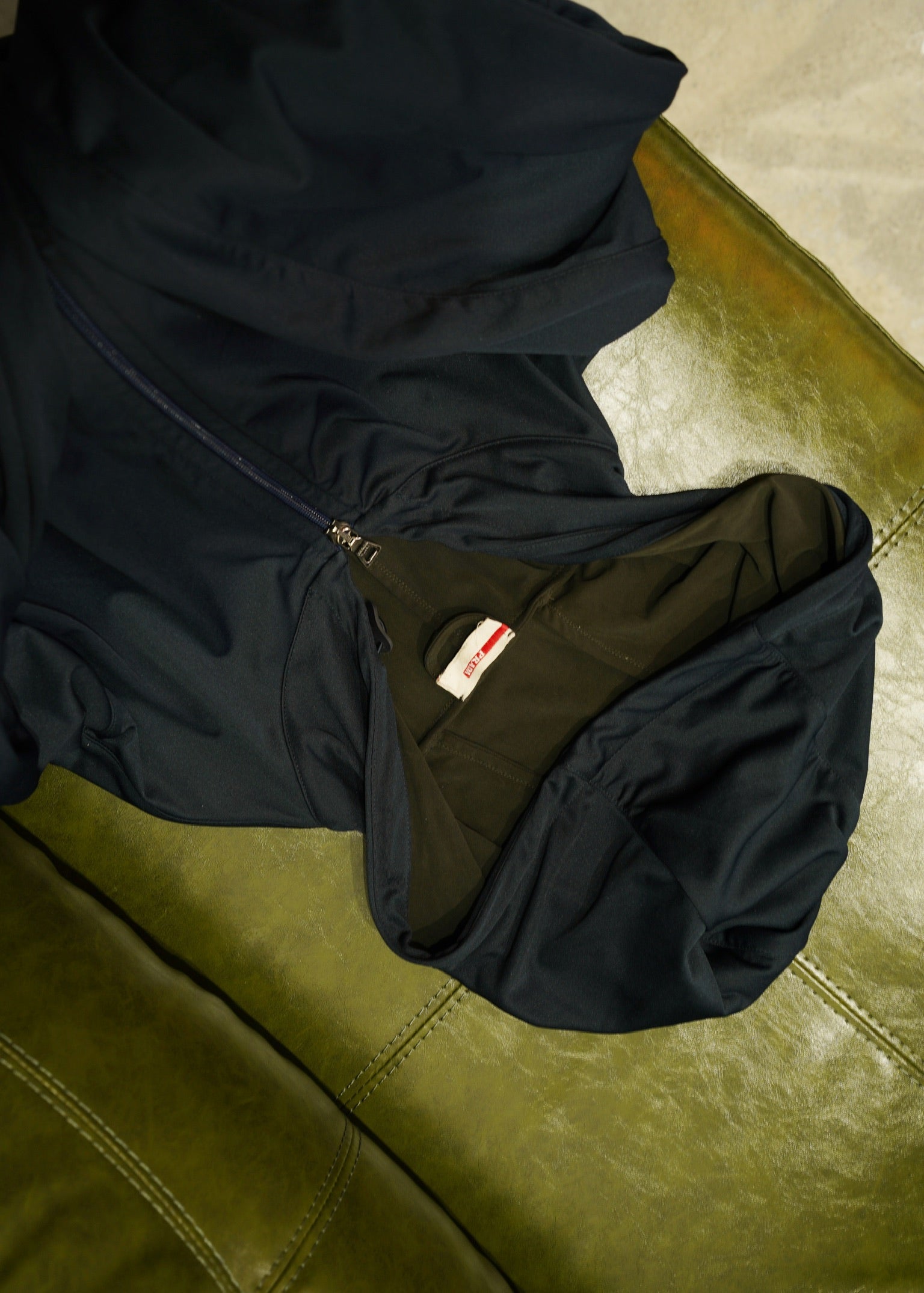 PRADA 2010 draw coded zip up foodie