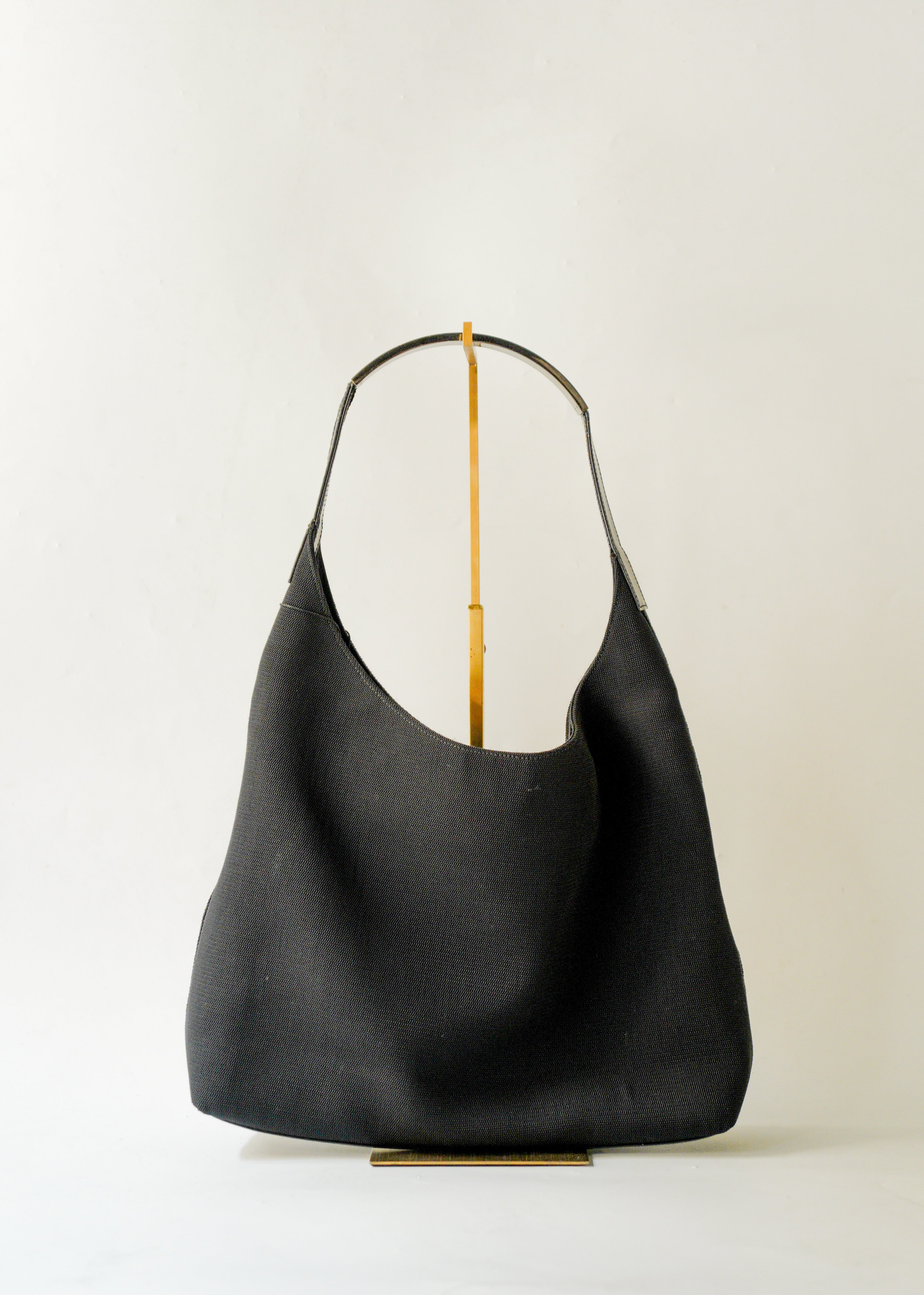 00’s GUCCI metal plate handle shoulder bag