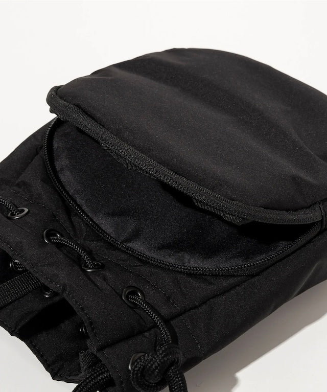 PHENIX COLLECTION TYPE P-003 drawstring shoulder bag / Black