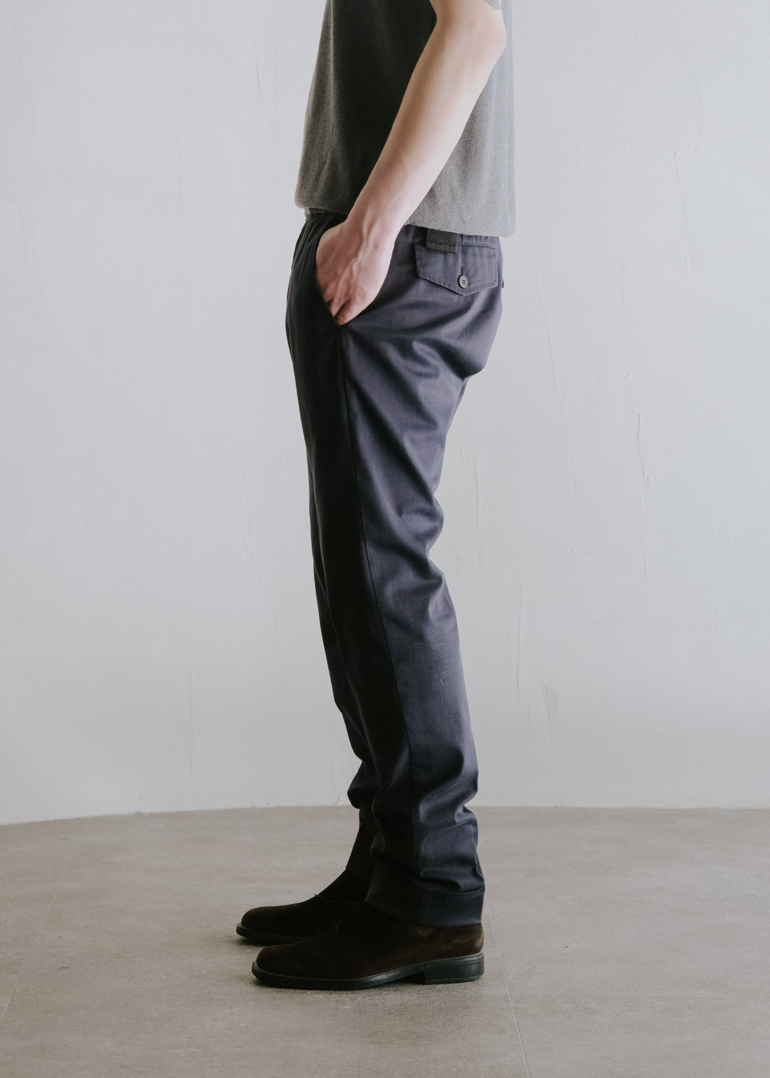 GUCCI 12SS by Frida Giannini center creased tapered cotton trousers
