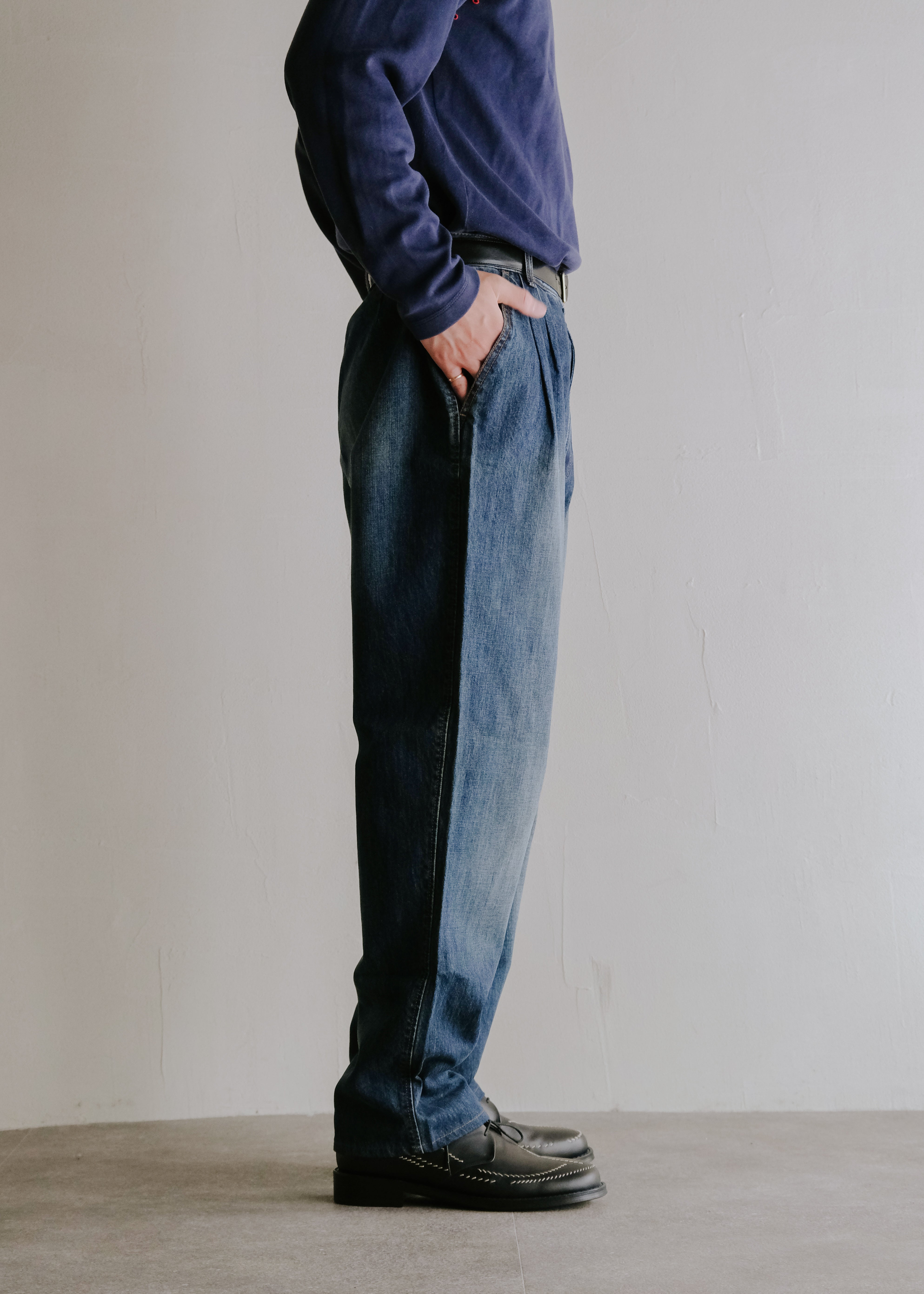 BOTTEGA VENETA 15AW two tucked wide tapered jeans