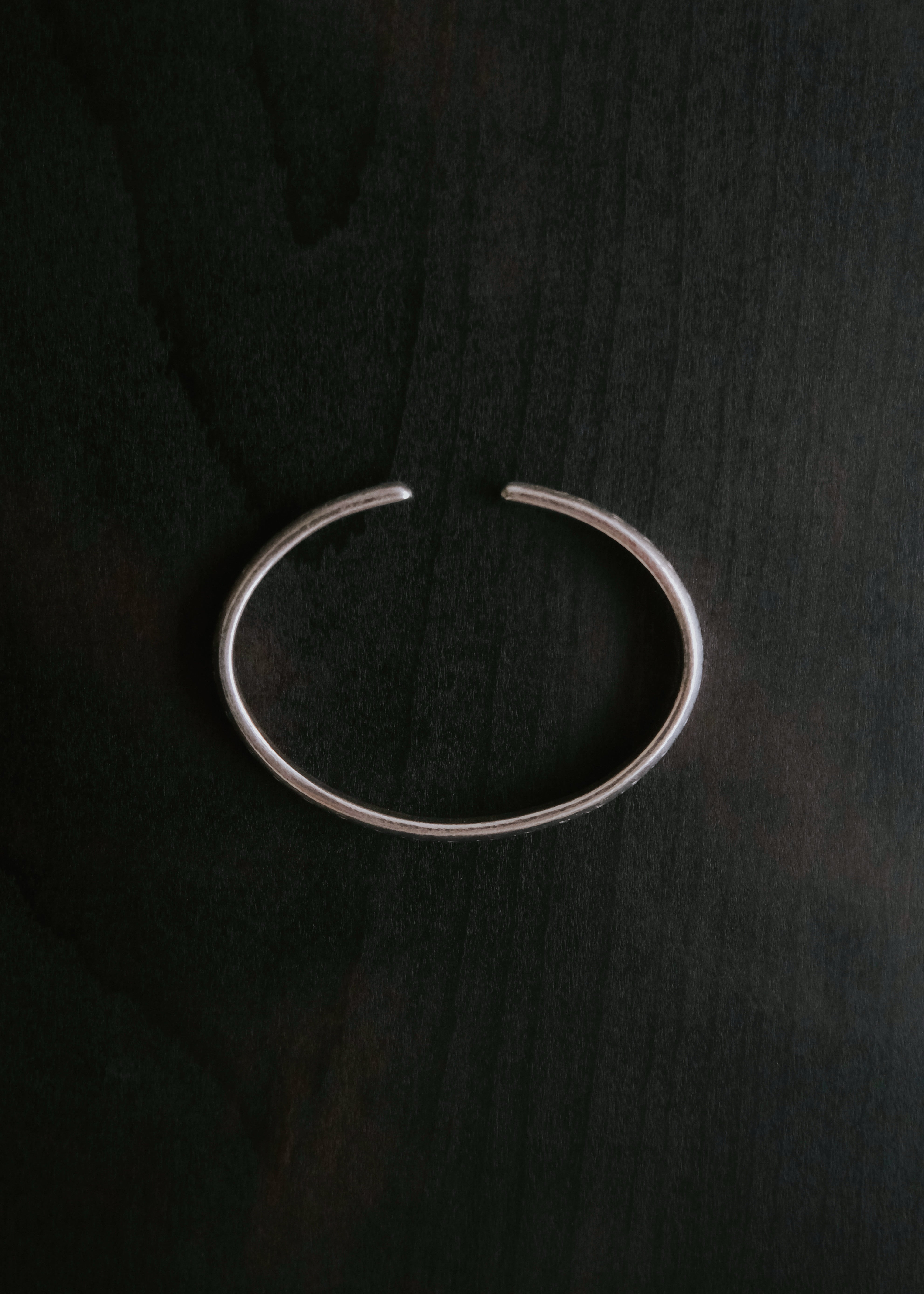 Karen silver tribal engraving bangle メンズ
