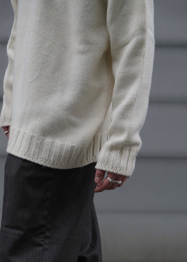 90's Salvatore Ferragamo open collar loose knit
