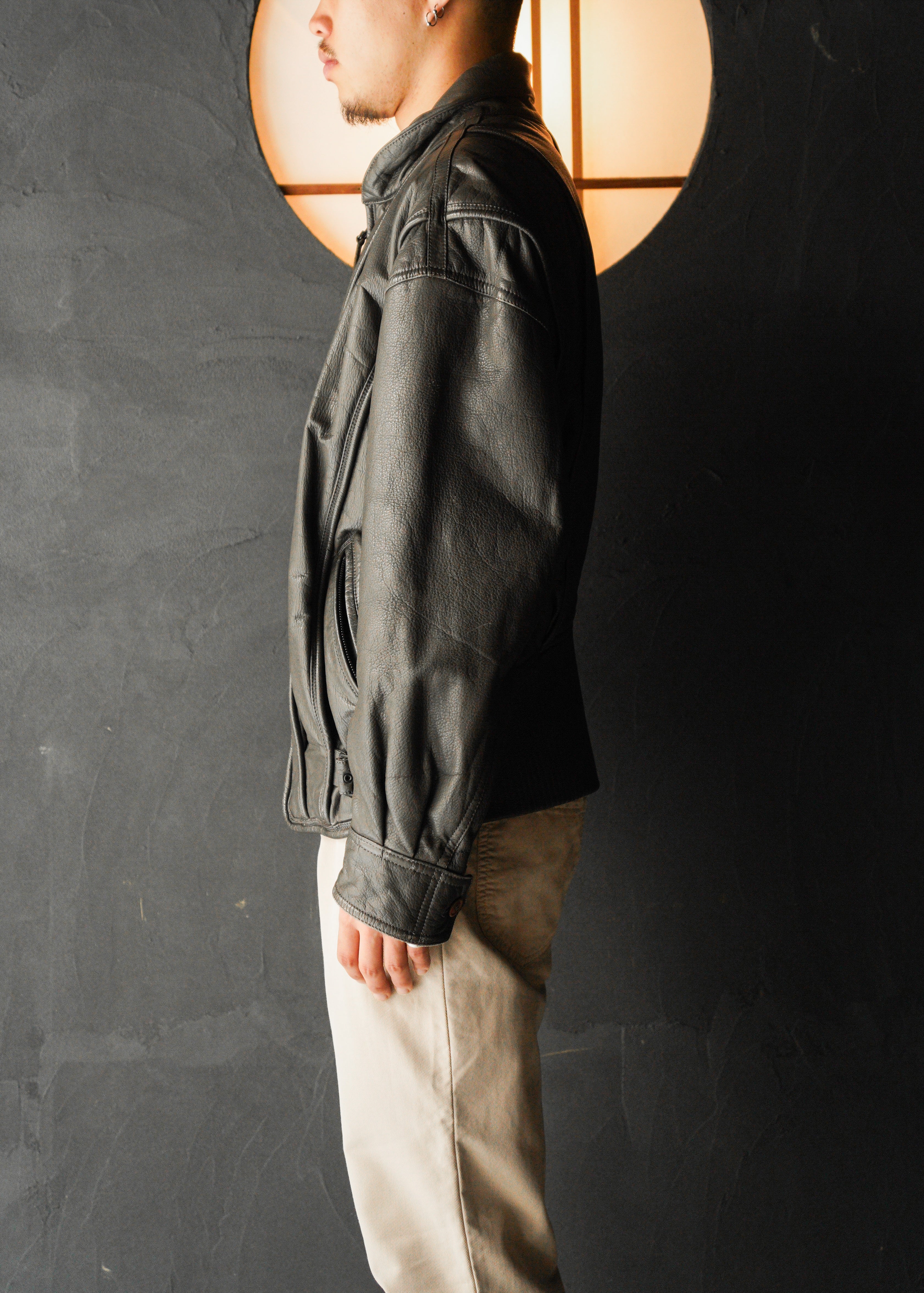ISSEY MIYAKE 82AWzip up cow leather jacket