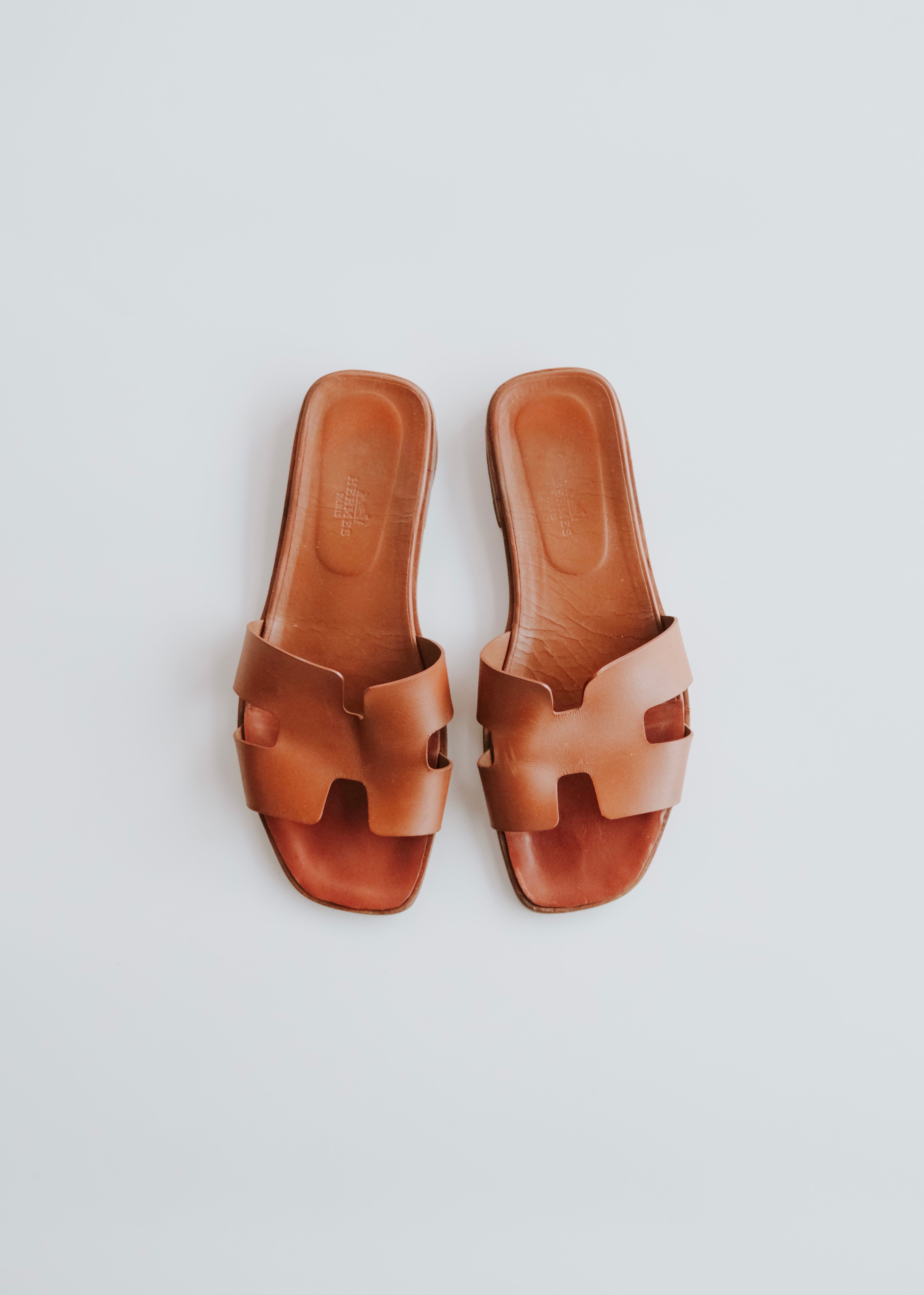 00's- HERMÈS izmir leather sandals