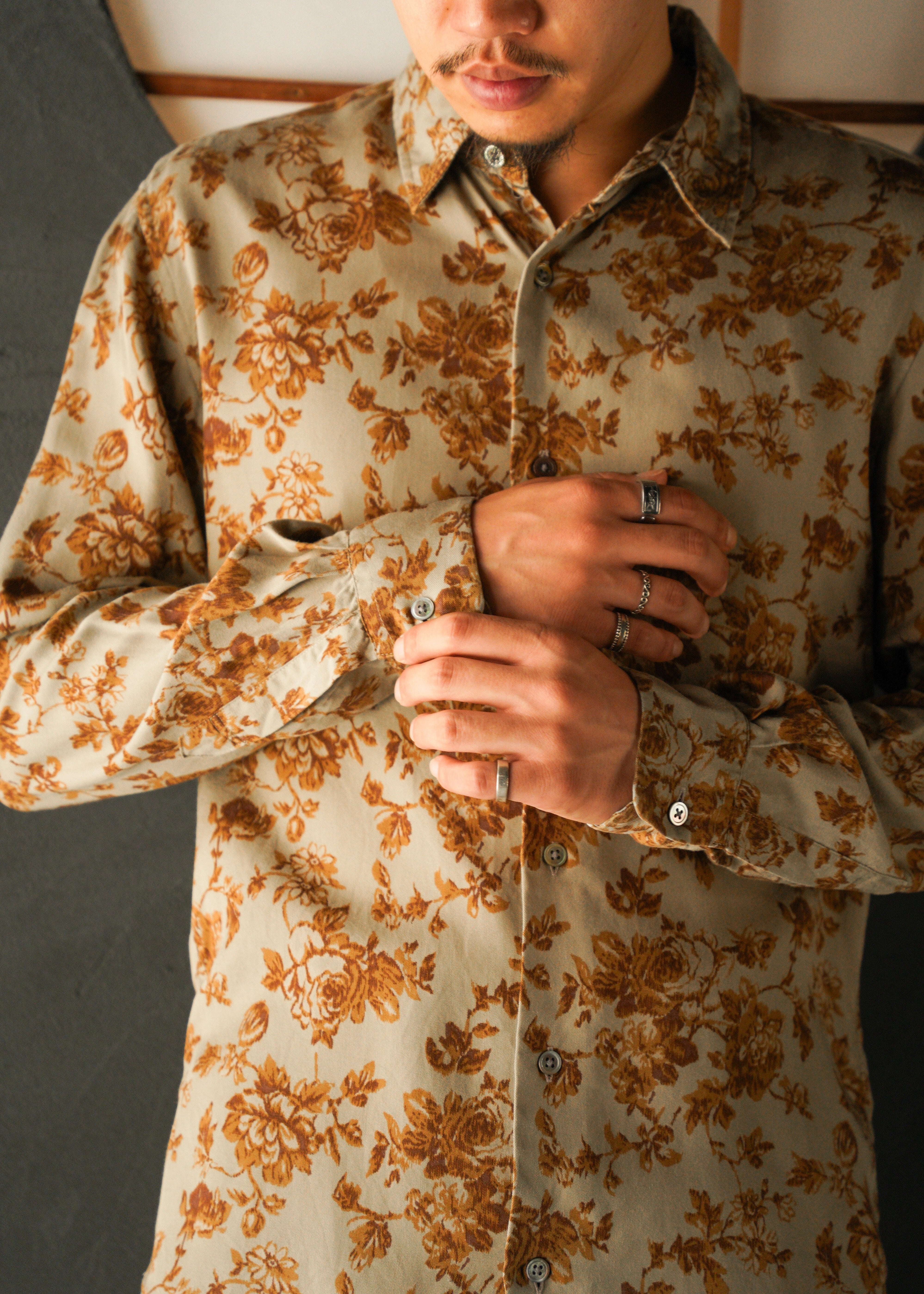 90-00’s So by alxander van slobe flower pattern shirt
