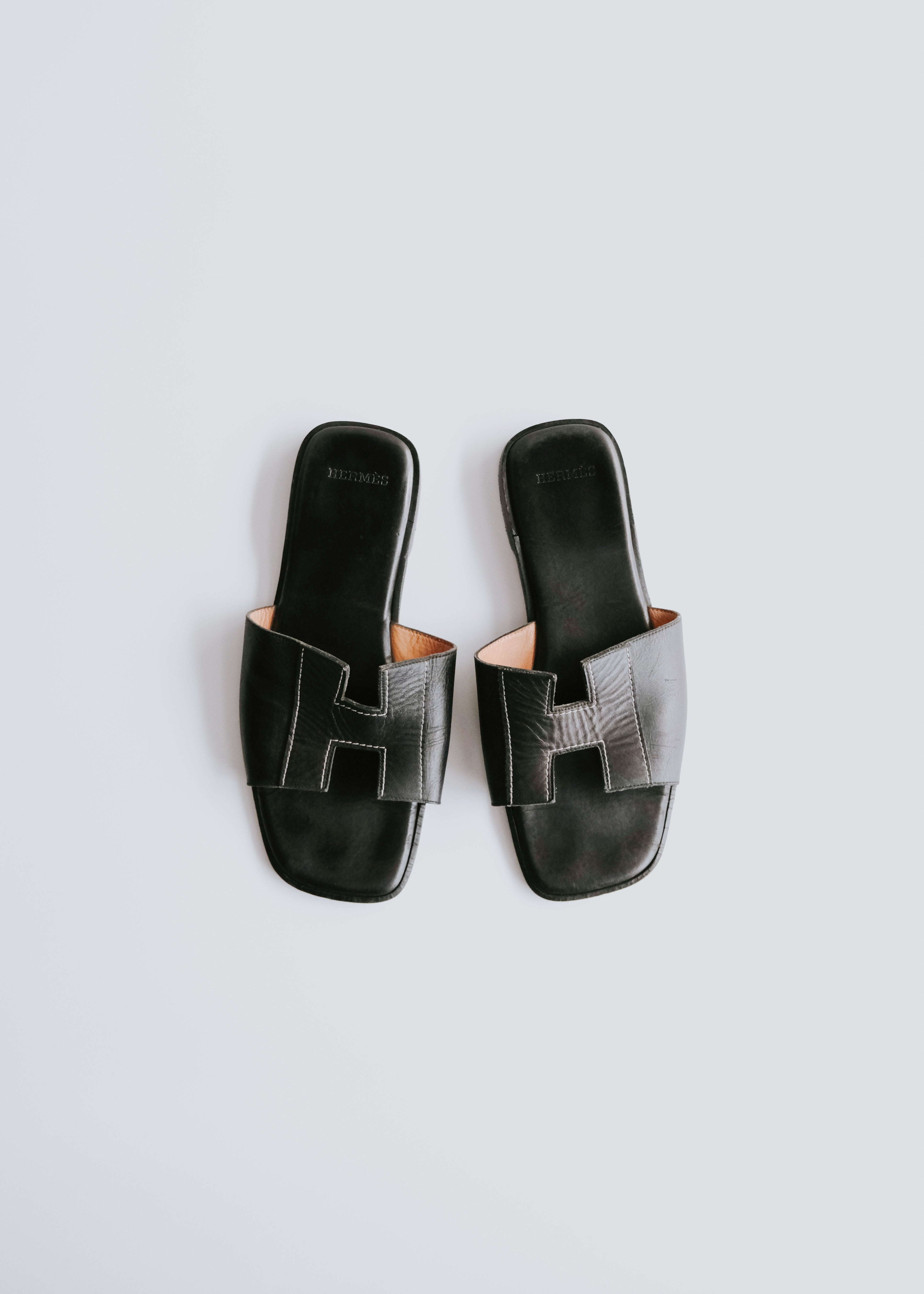 00-10's HERMÈS Izmir leather sandals