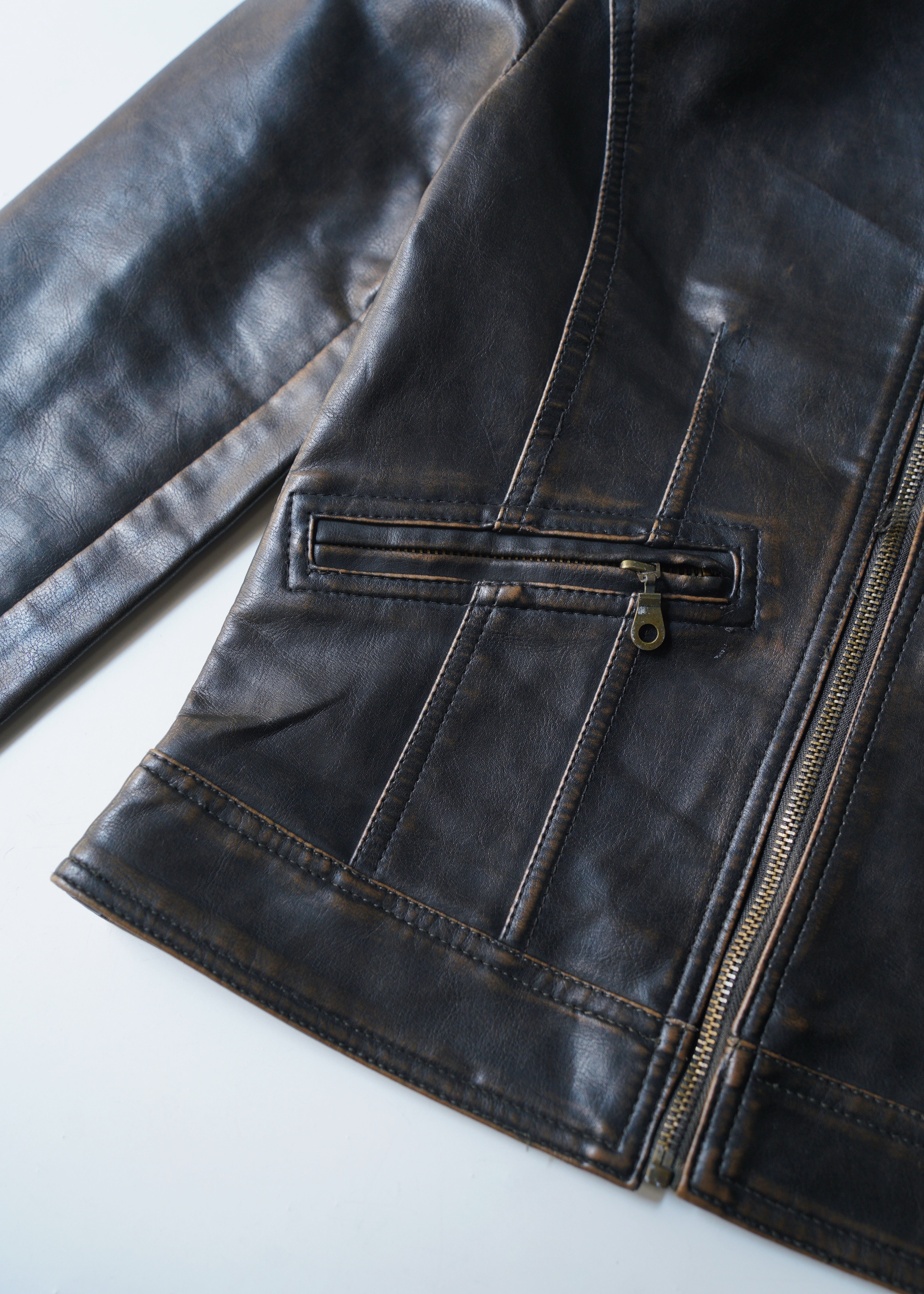 Quilted shoulder leather jacket