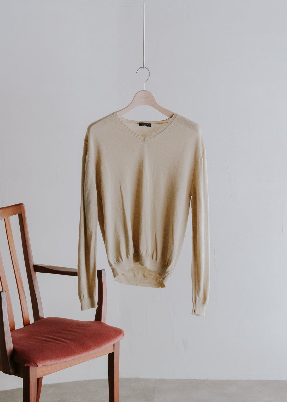 90's PRADA light wool v neck knit