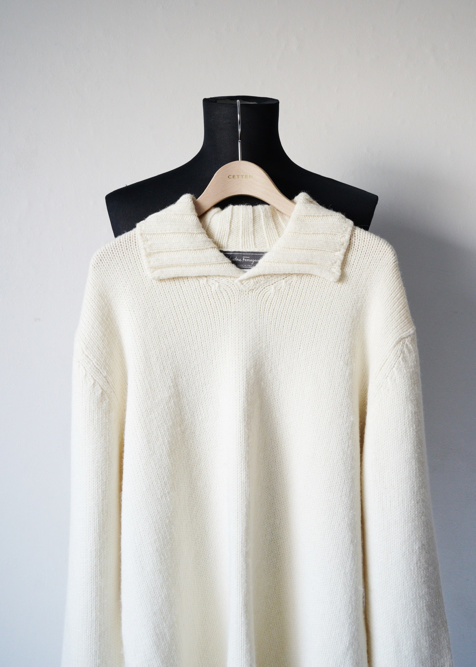 90's Salvatore Ferragamo open collar loose knit