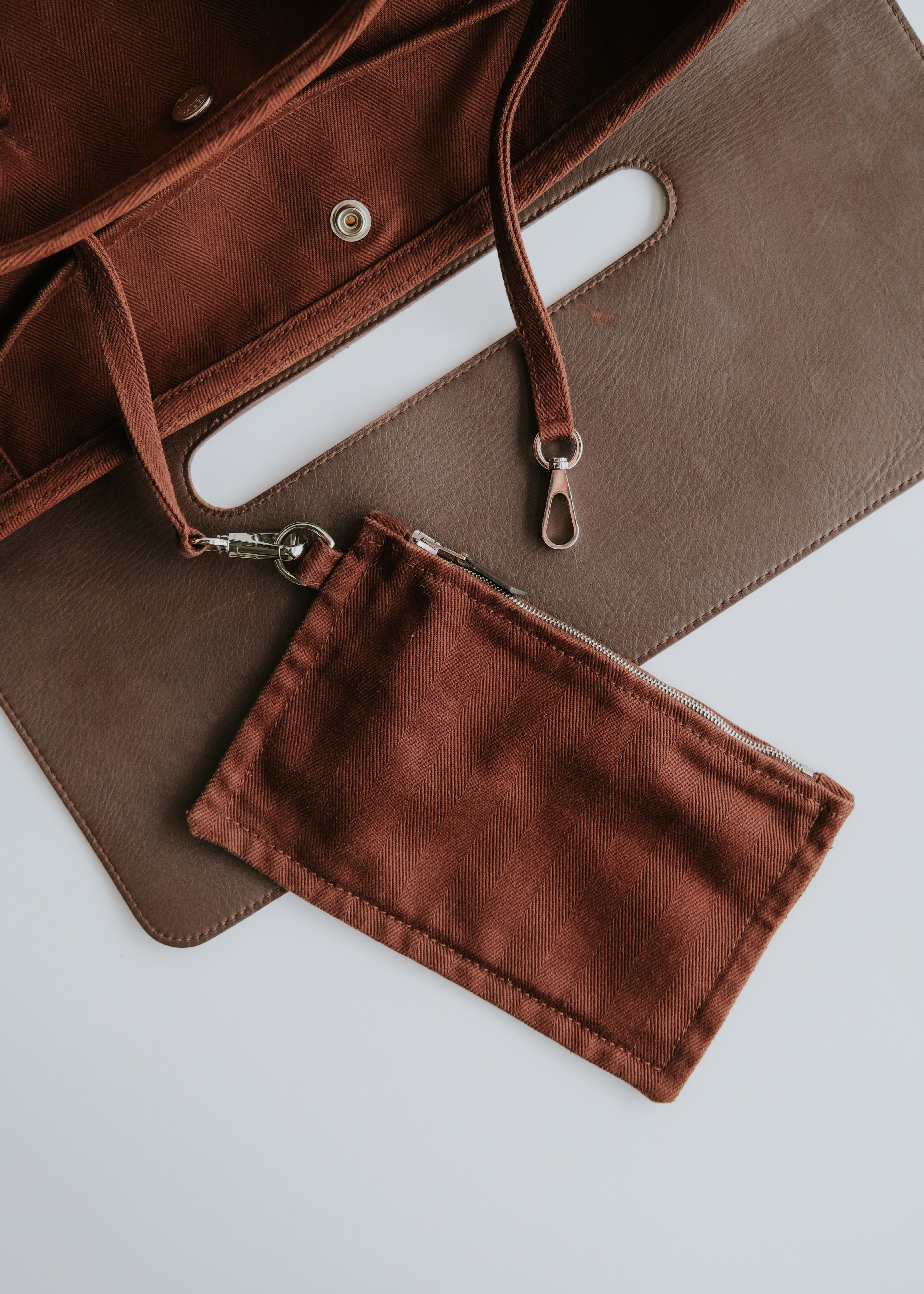 00's HERMÈS valparaiso MM leather flap canvas hand bag