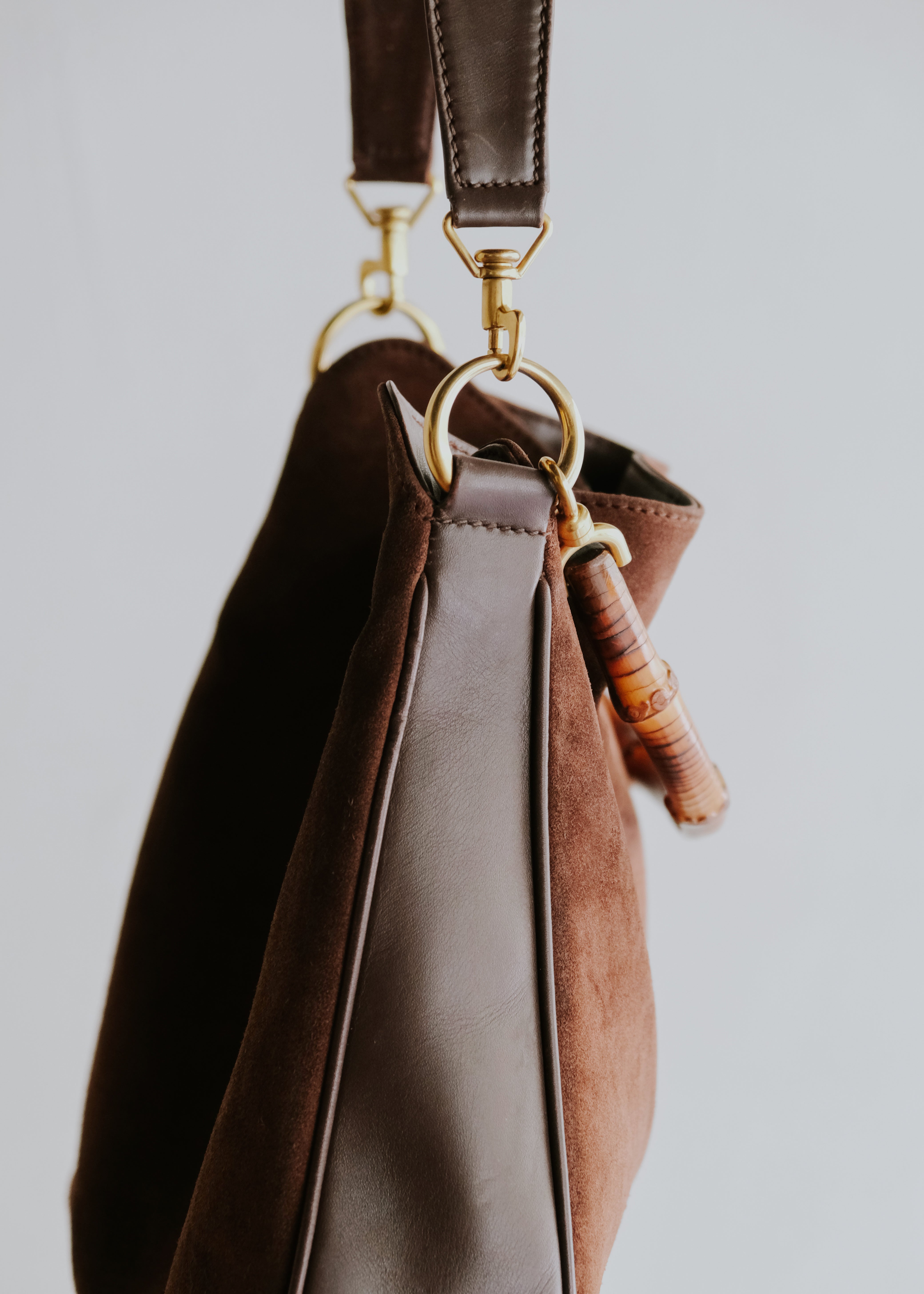 GUCCI グッチ 90-00年代 2way スウェードレザー ショルダーバッグ with バンブー handle メンズ