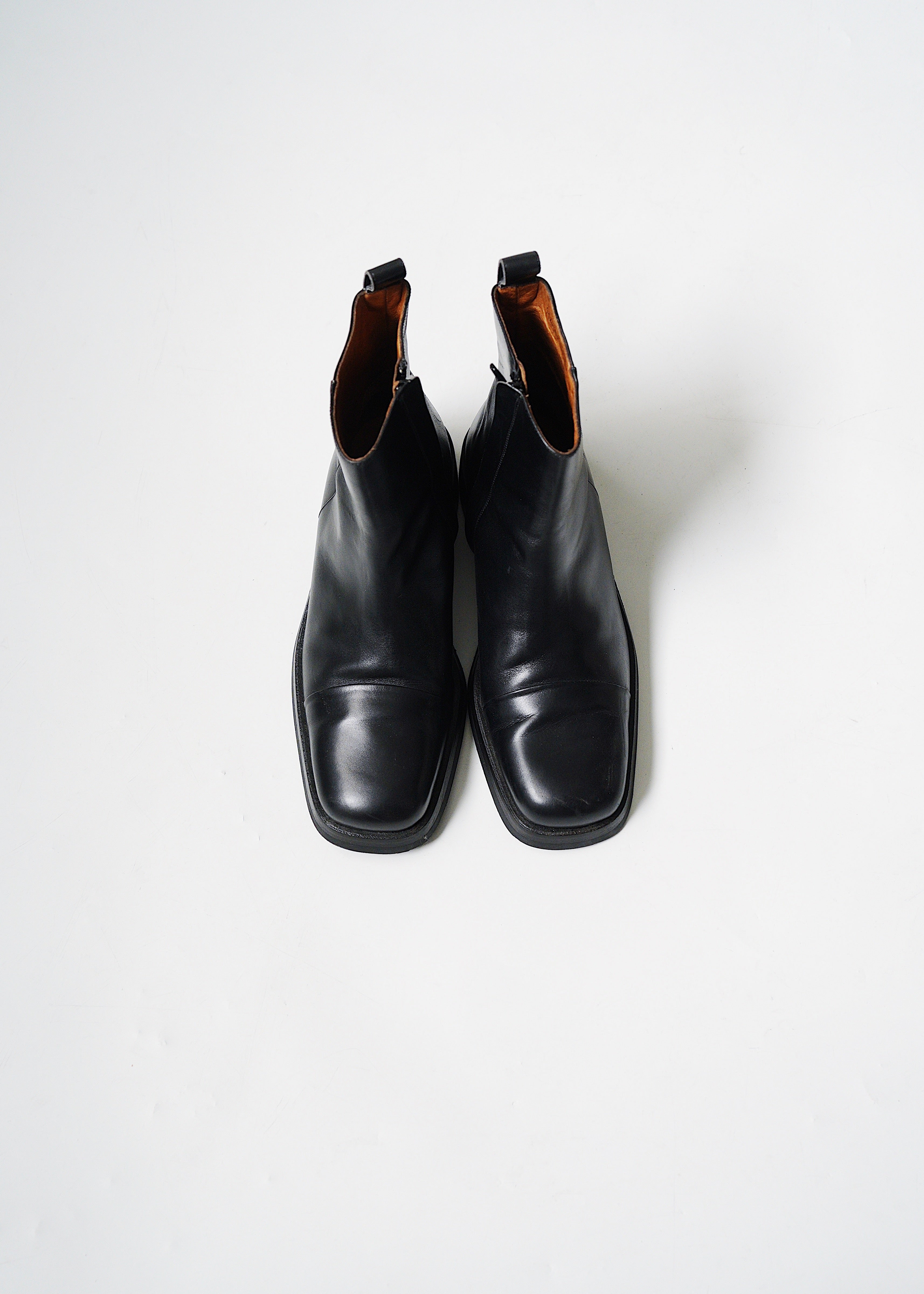 GUCCI side zip square toe leather boot