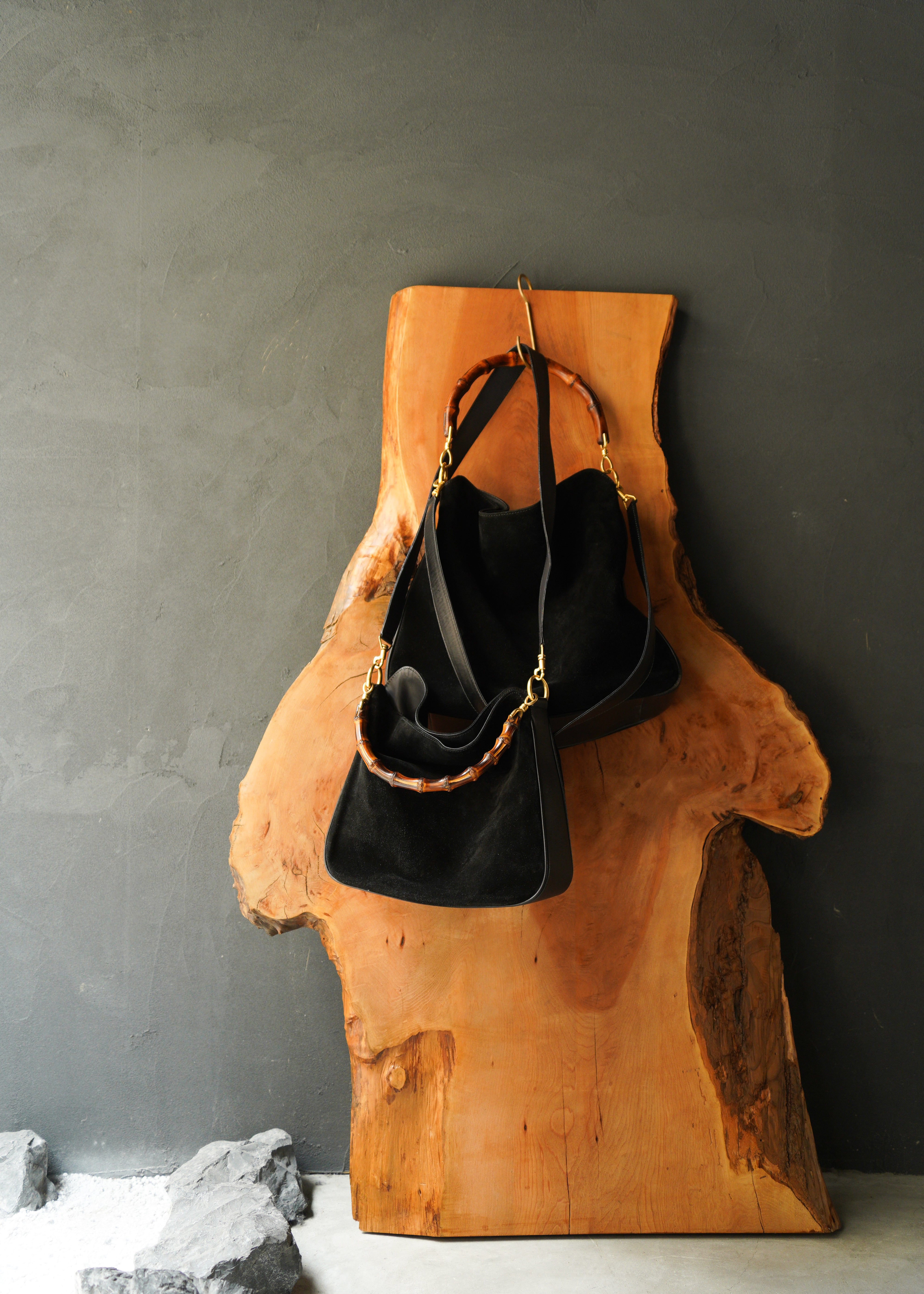 90-00’s GUCCI bamboo handle suede leather 2 way shoulder bag