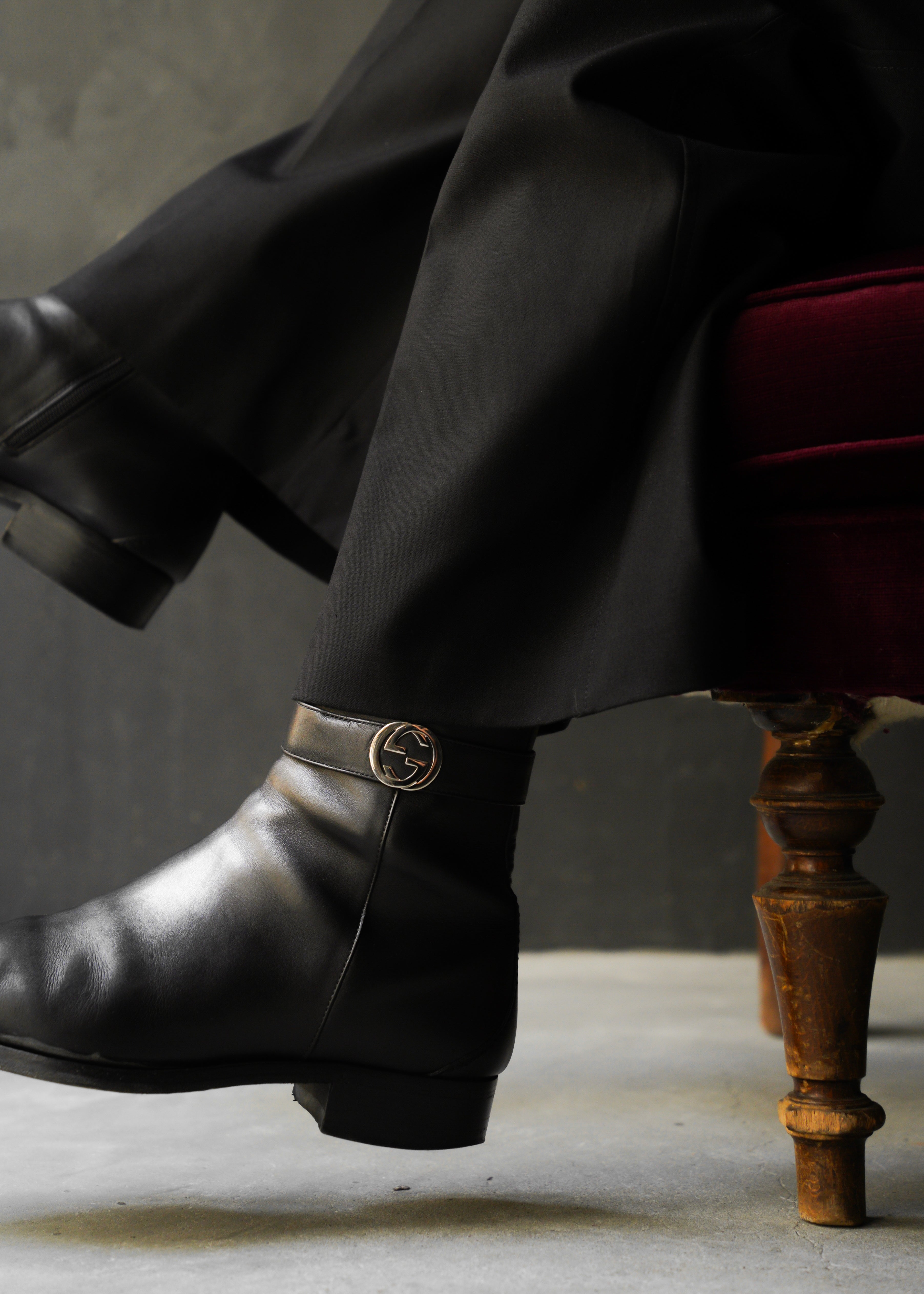 00's GUCCI Interlocking G Chisel-toe side zip boots