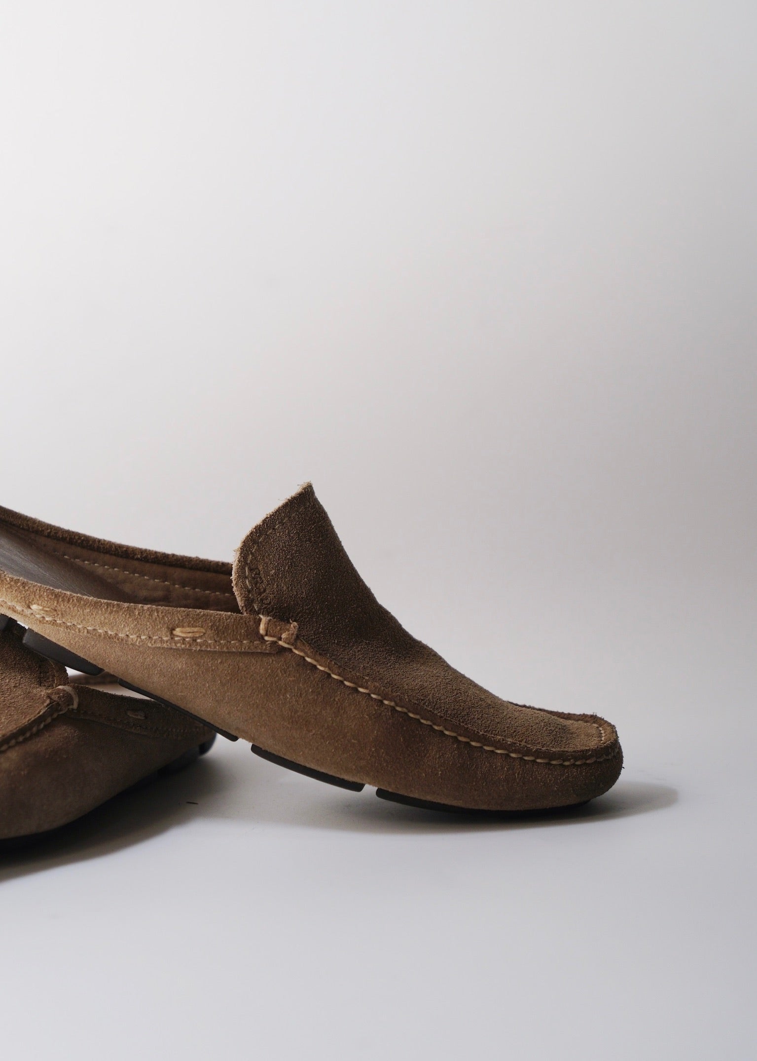 00’s PRADA suede square toe mules