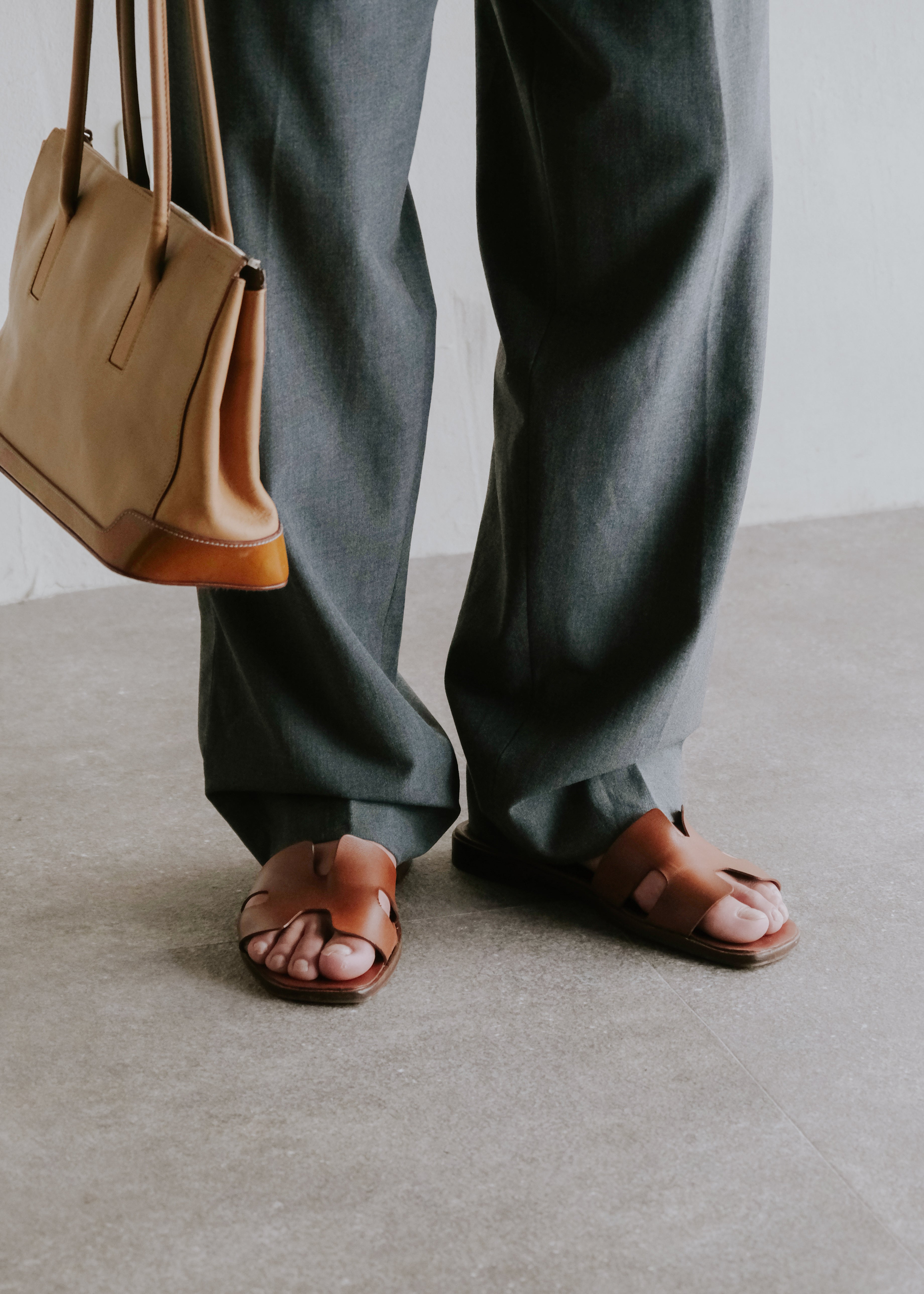 00's- HERMÈS izmir leather sandals