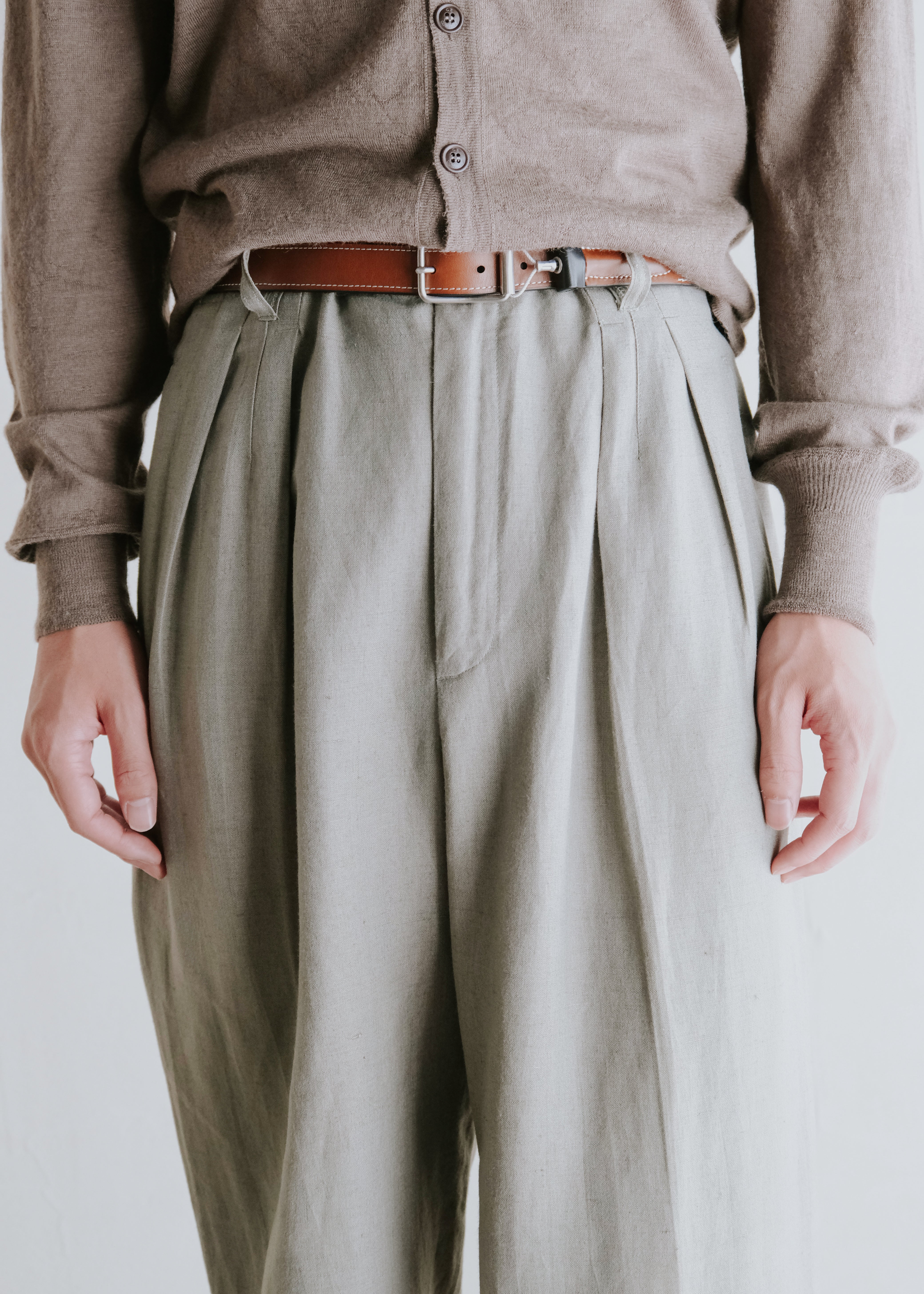 Double tucked linen rayon wide tapered slacks