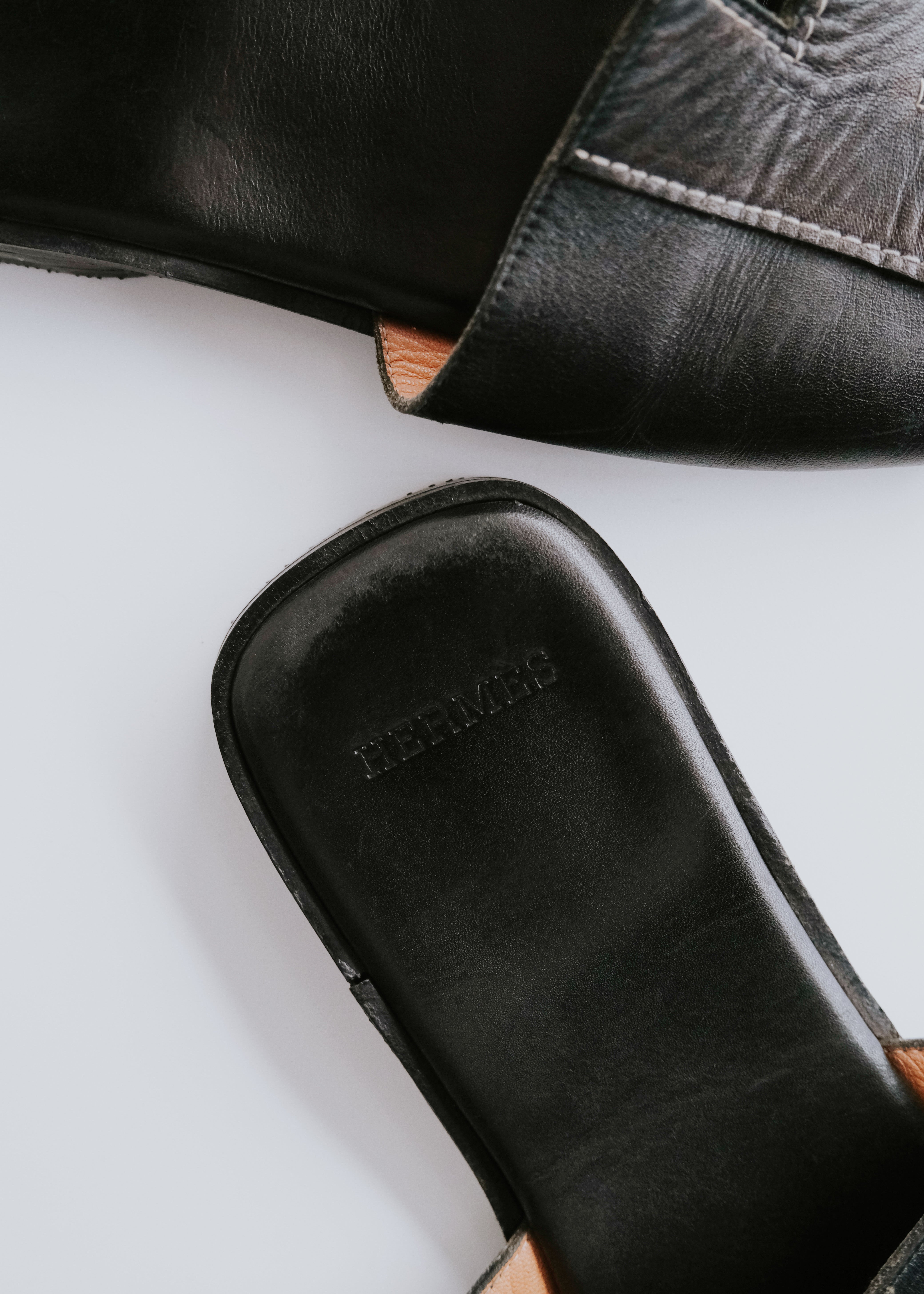 00-10's HERMÈS Izmir leather sandals
