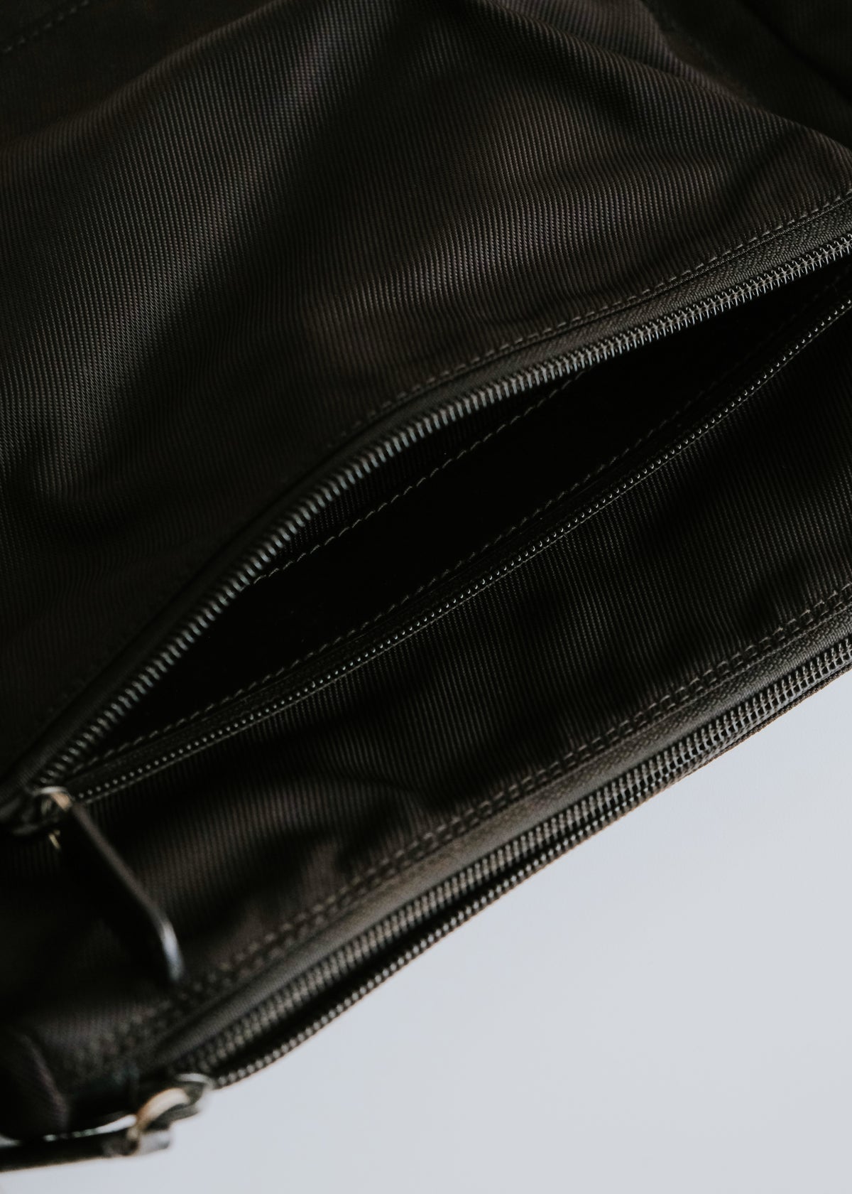 90-00's GUCCI double pocket hand bag with bamboo handle
