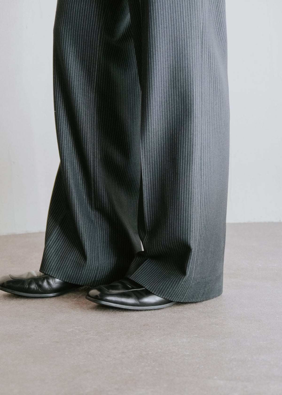 stitched stripe center crease semi flare slacks