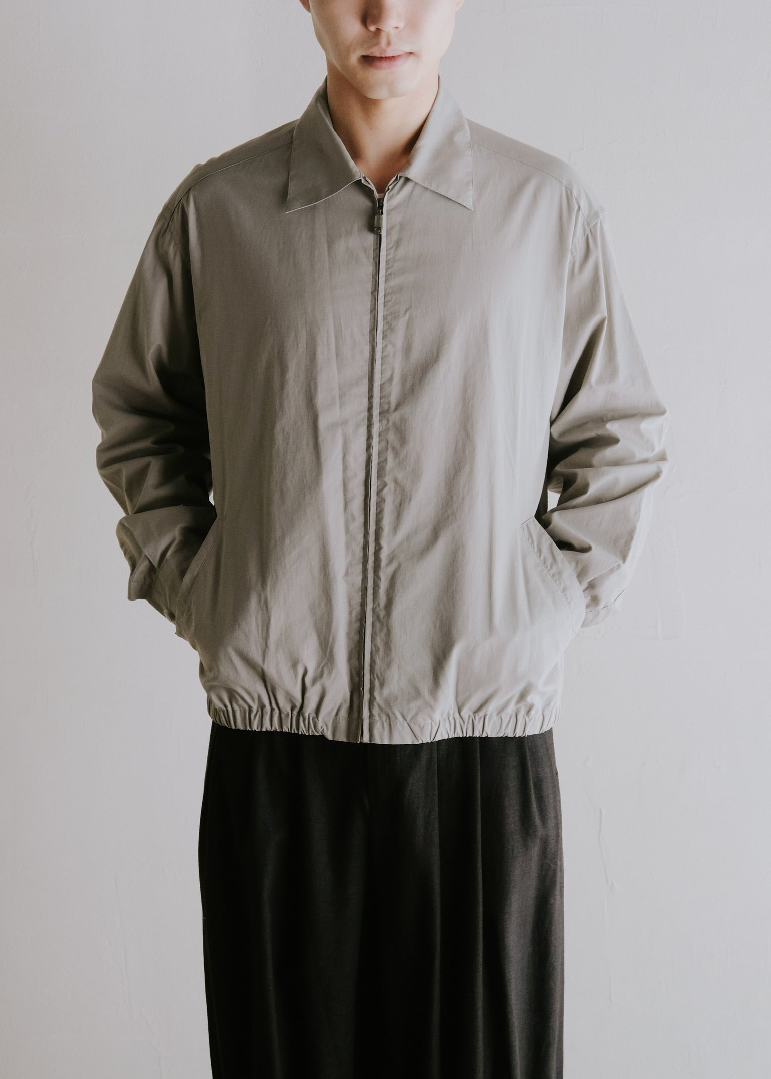 00-10's Salvatore Ferragamo light weight zip up jacket