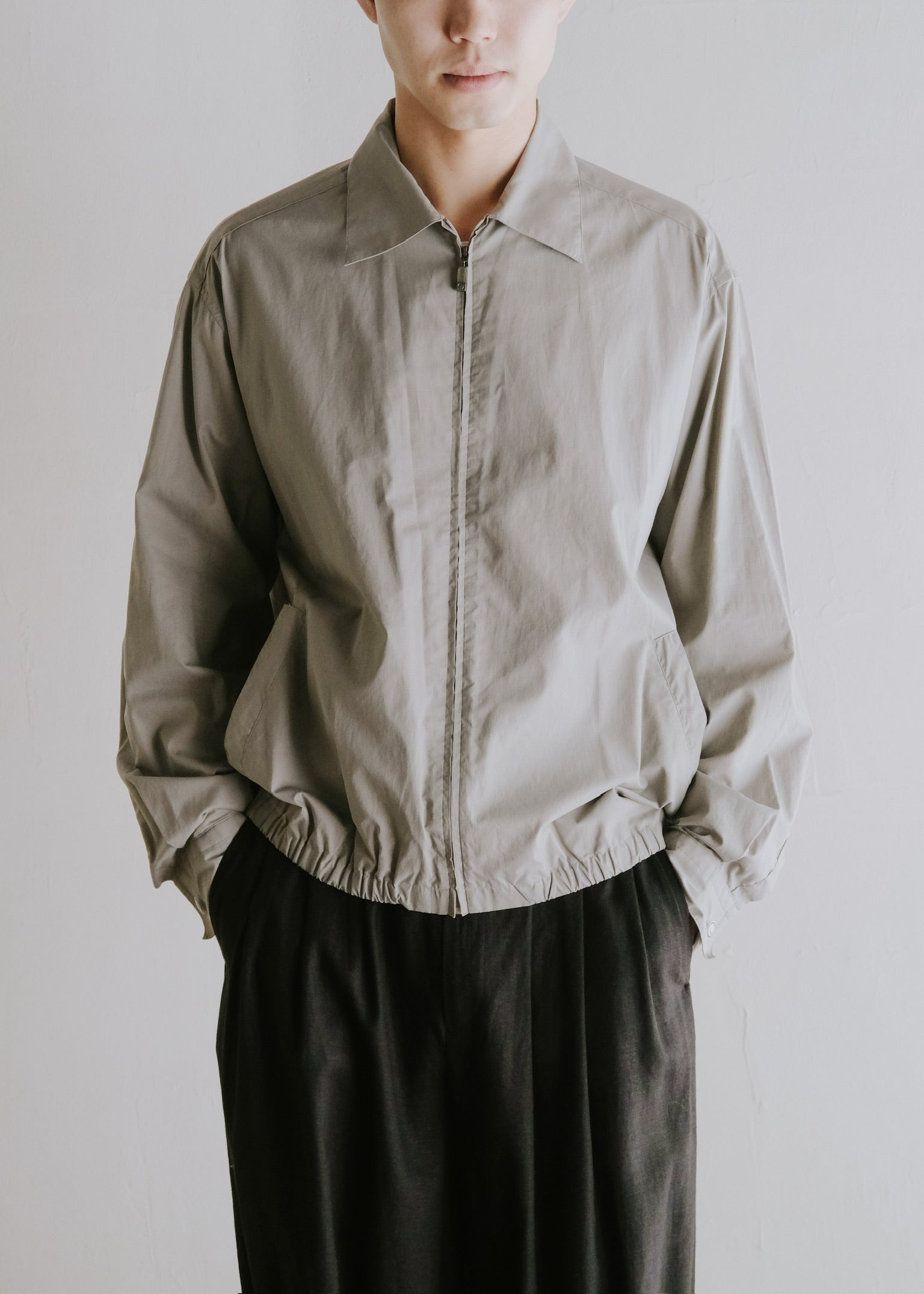 00-10's Salvatore Ferragamo light weight zip up jacket