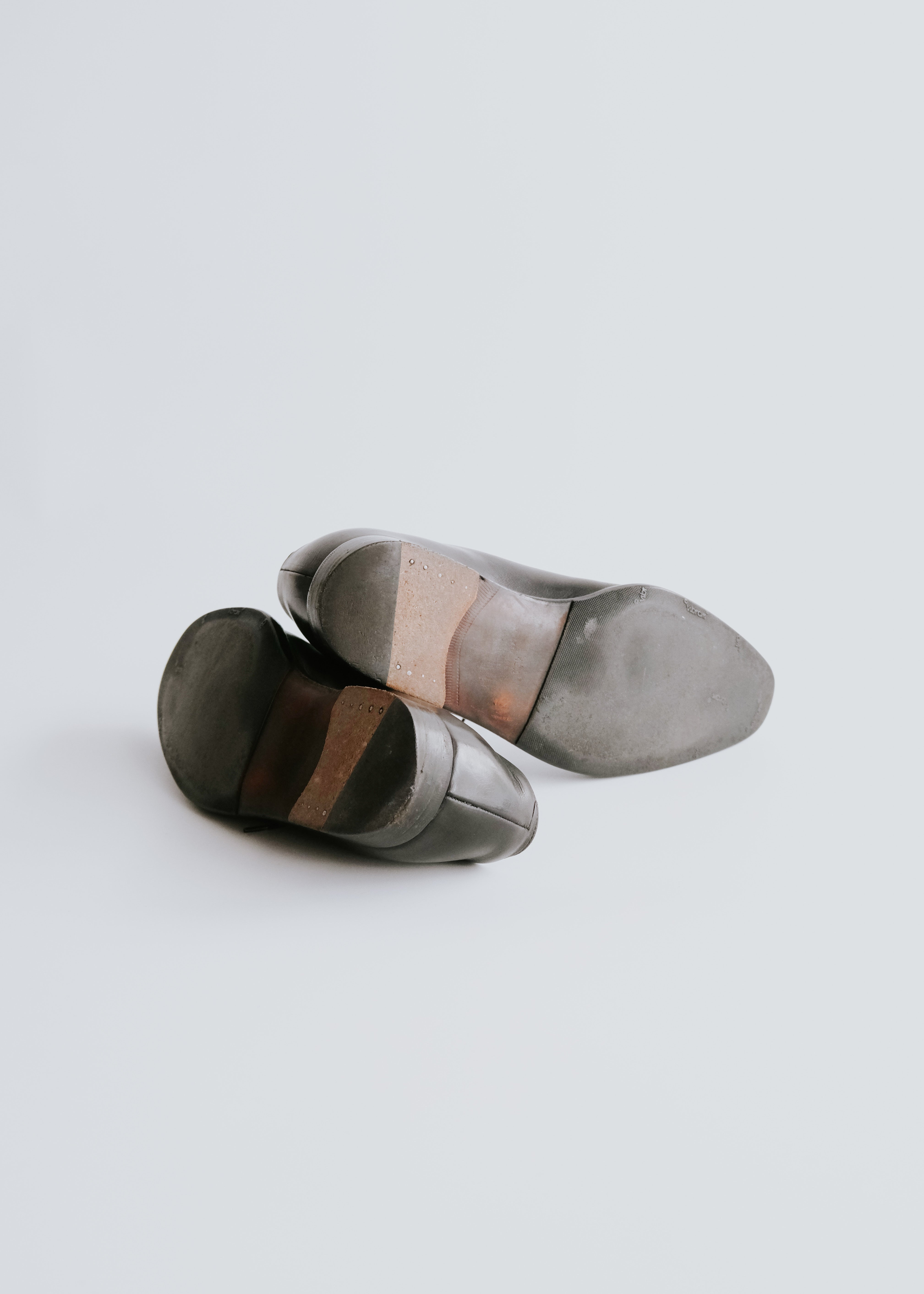 BOTTEGA VENETA center seam leather shoes