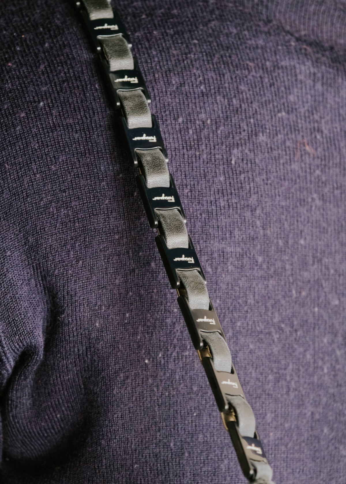 90-00’s Salvatore Ferragamo chain strap leather one shoulder bag