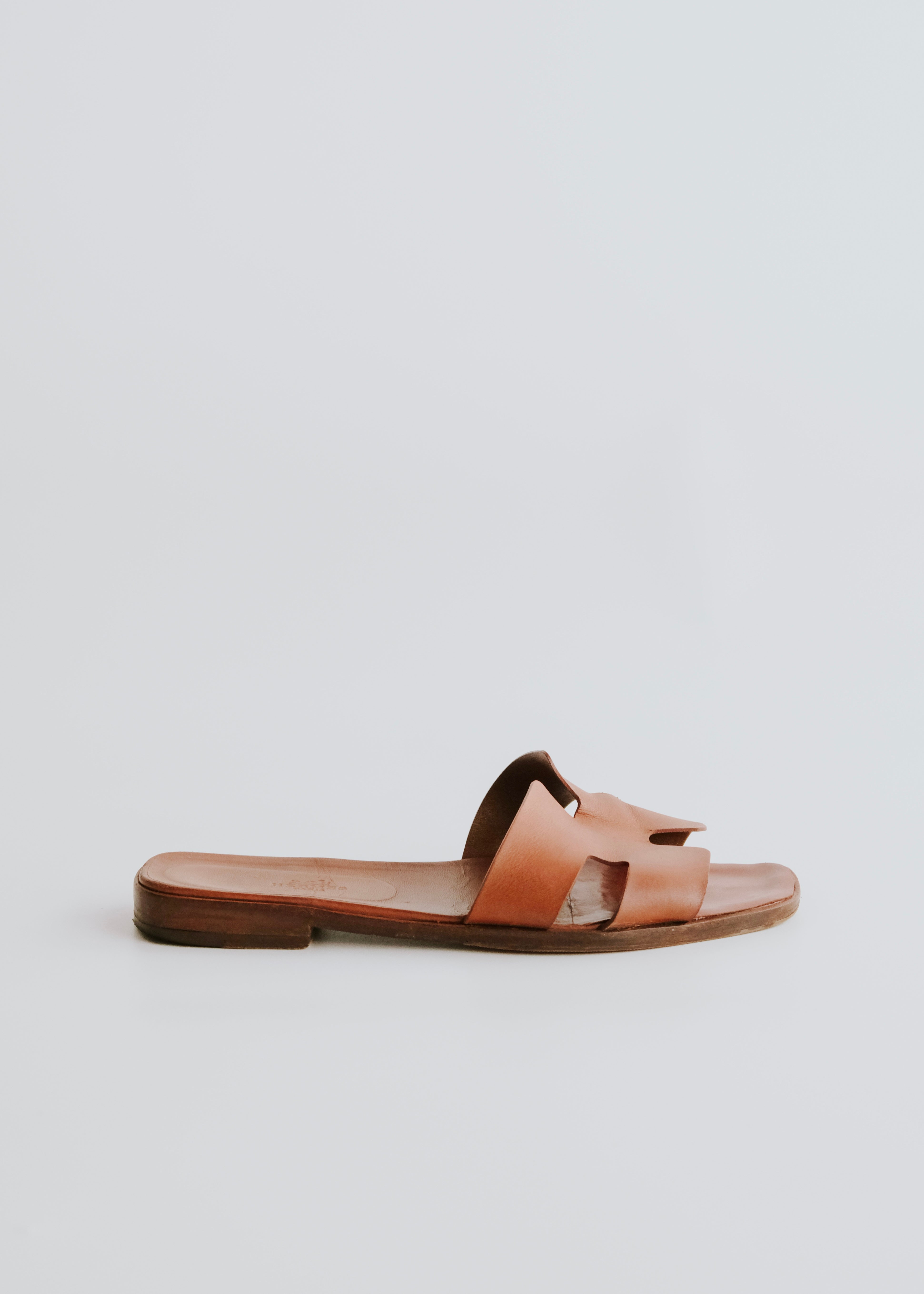 00's- HERMÈS izmir leather sandals
