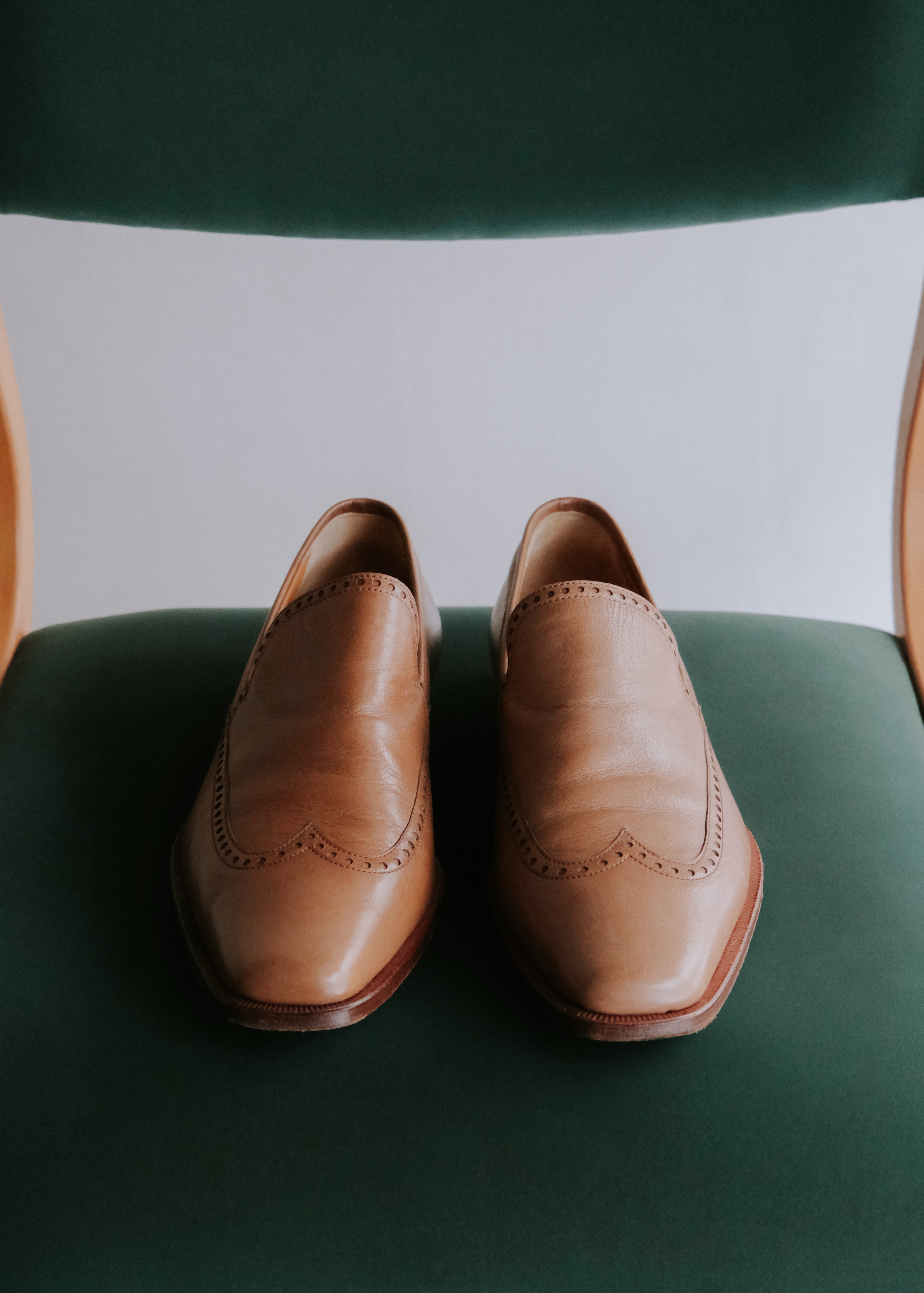 00's- HERMÈS wing tip square toe leather slip-on shoes