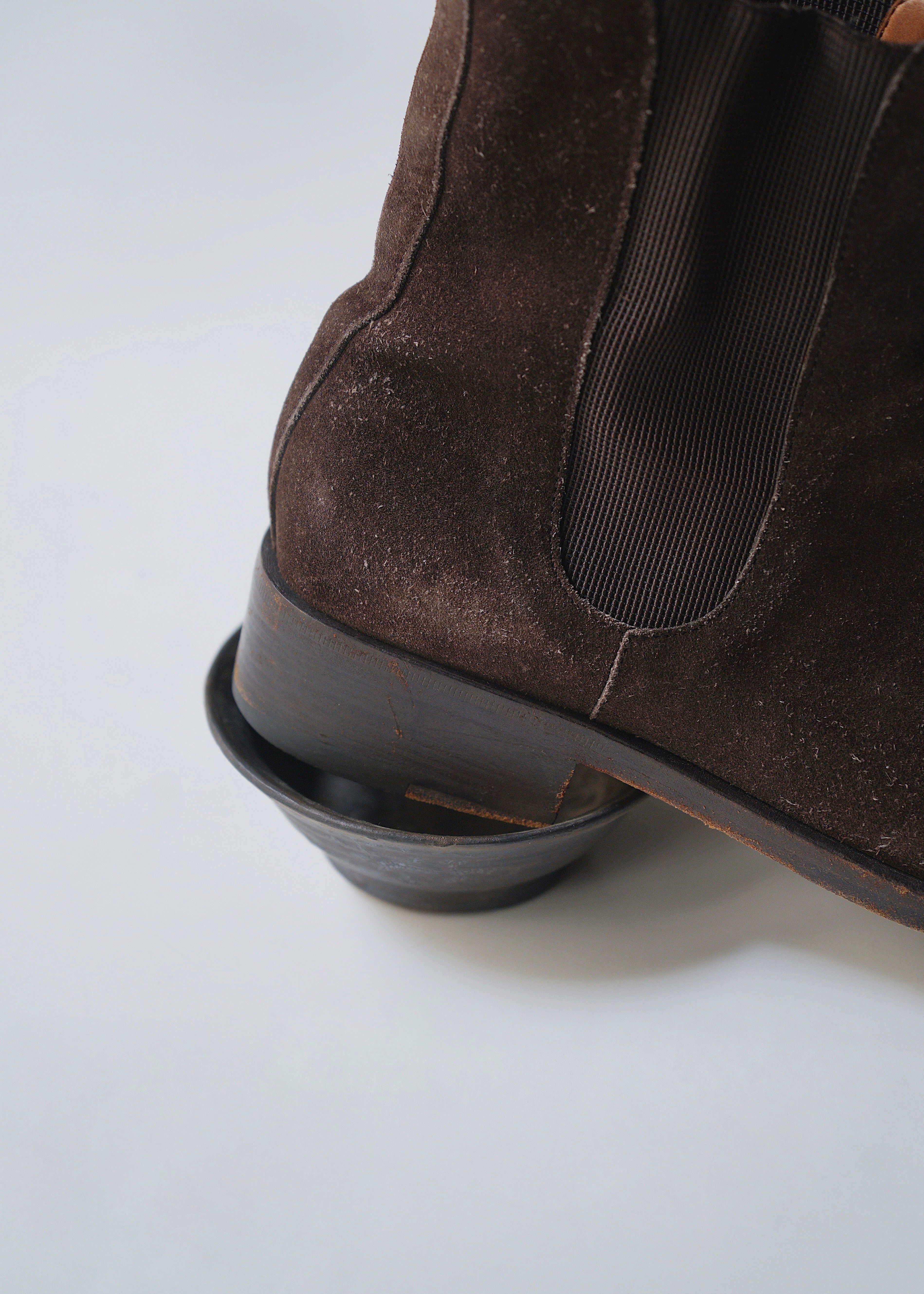 GUCCI by Tom Ford side gore suede boots