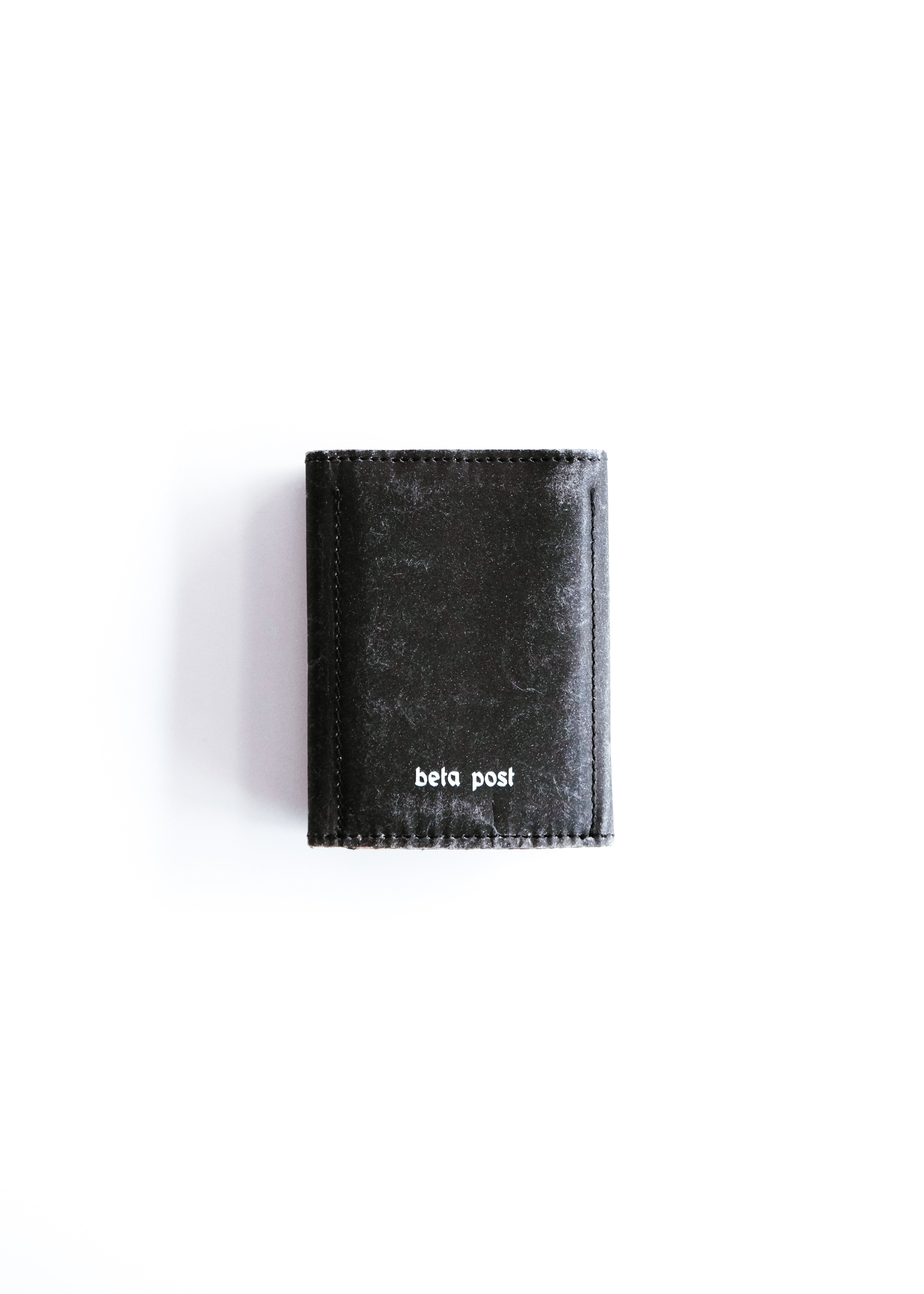 beta post cardboardic trifold wallet 050 Black メンズ