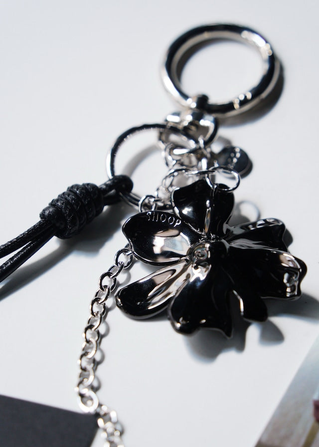 SHOOP 26SS black lily wallet chain