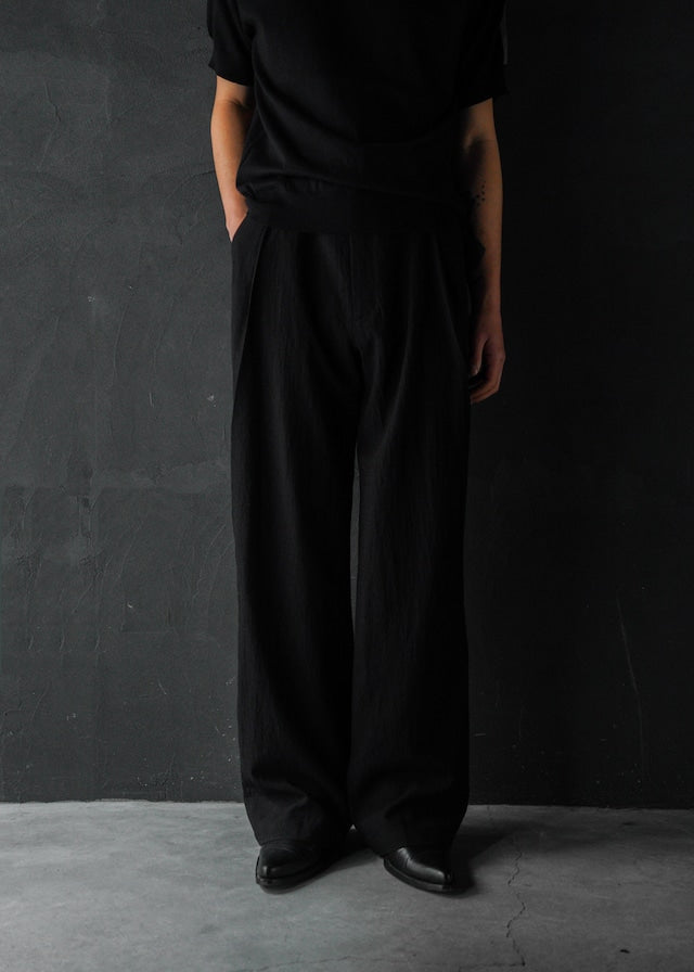 SHOOP 26SS big tuck trousers / Black
