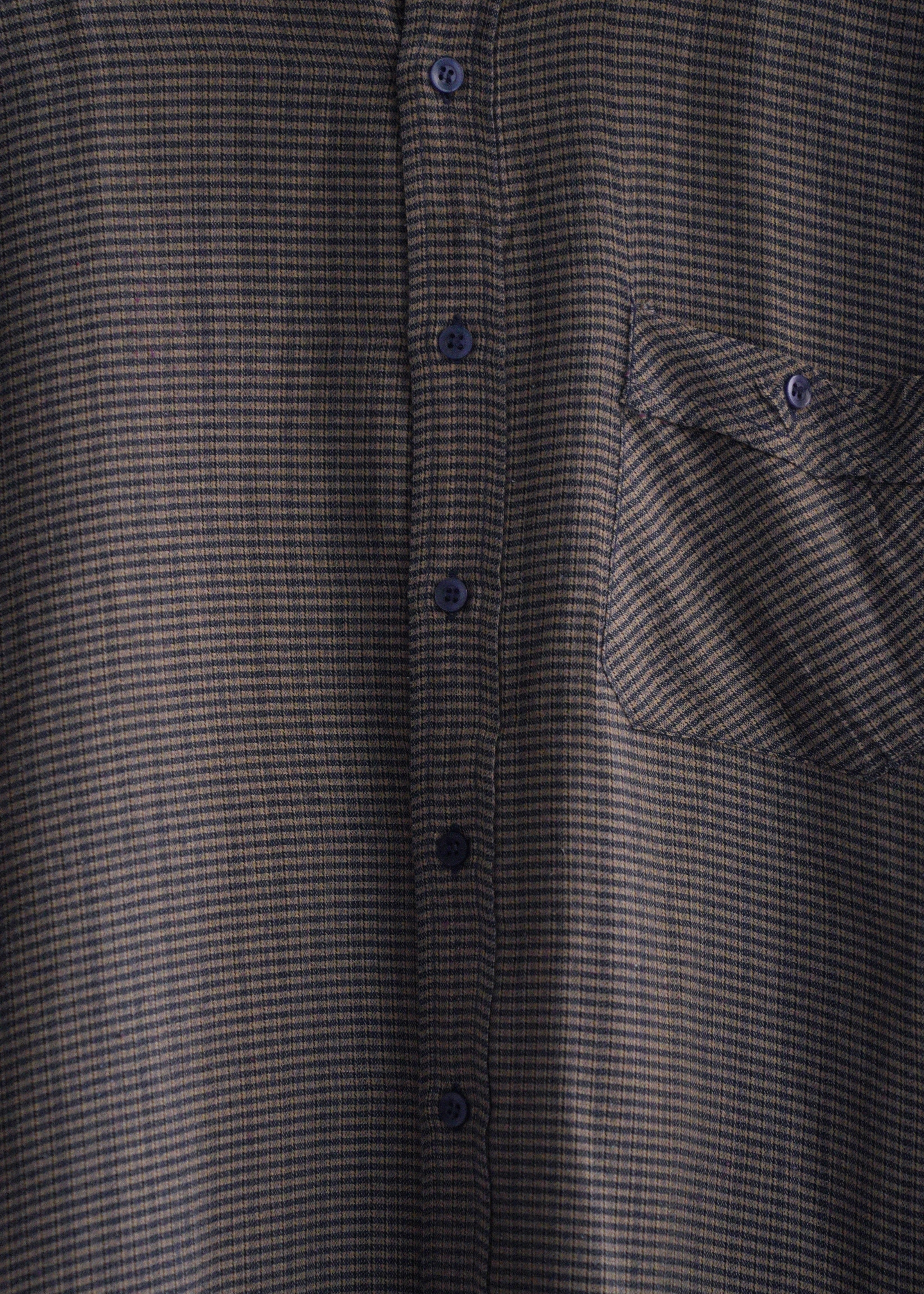regular collar check shirt