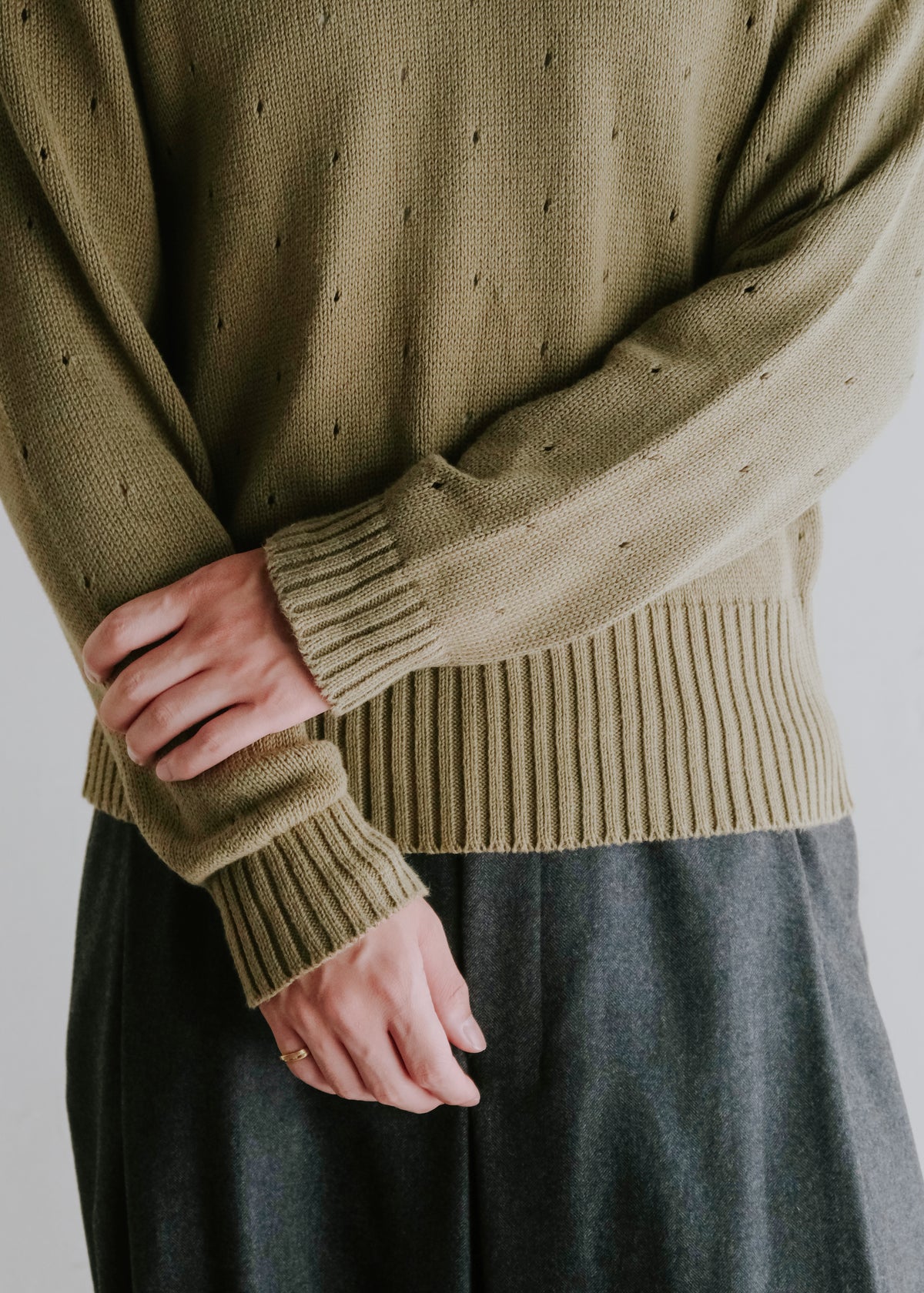 90-00's KRIZIAUOMO cut-out details v-neck knit