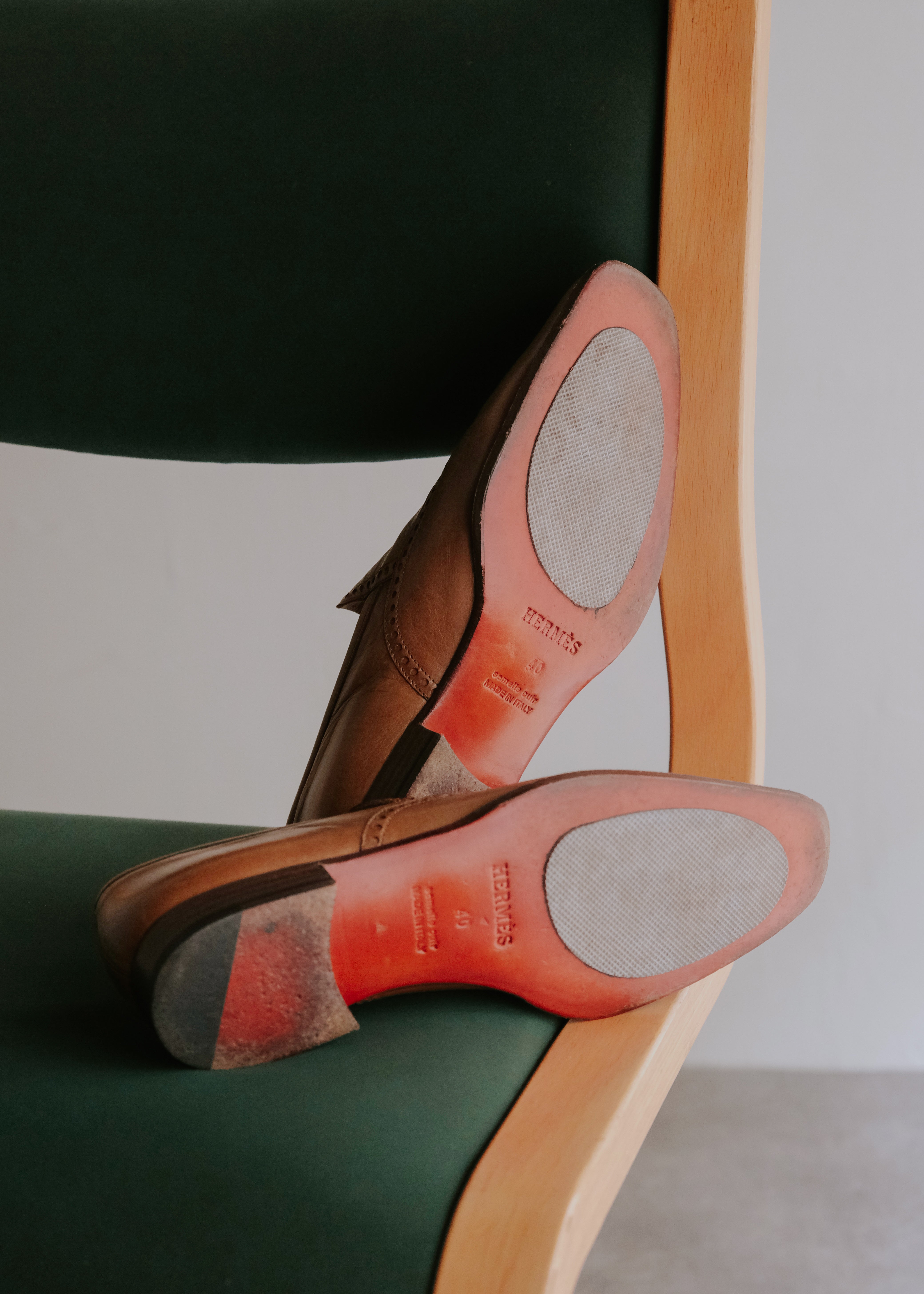 00's- HERMÈS wing tip square toe leather slip-on shoes