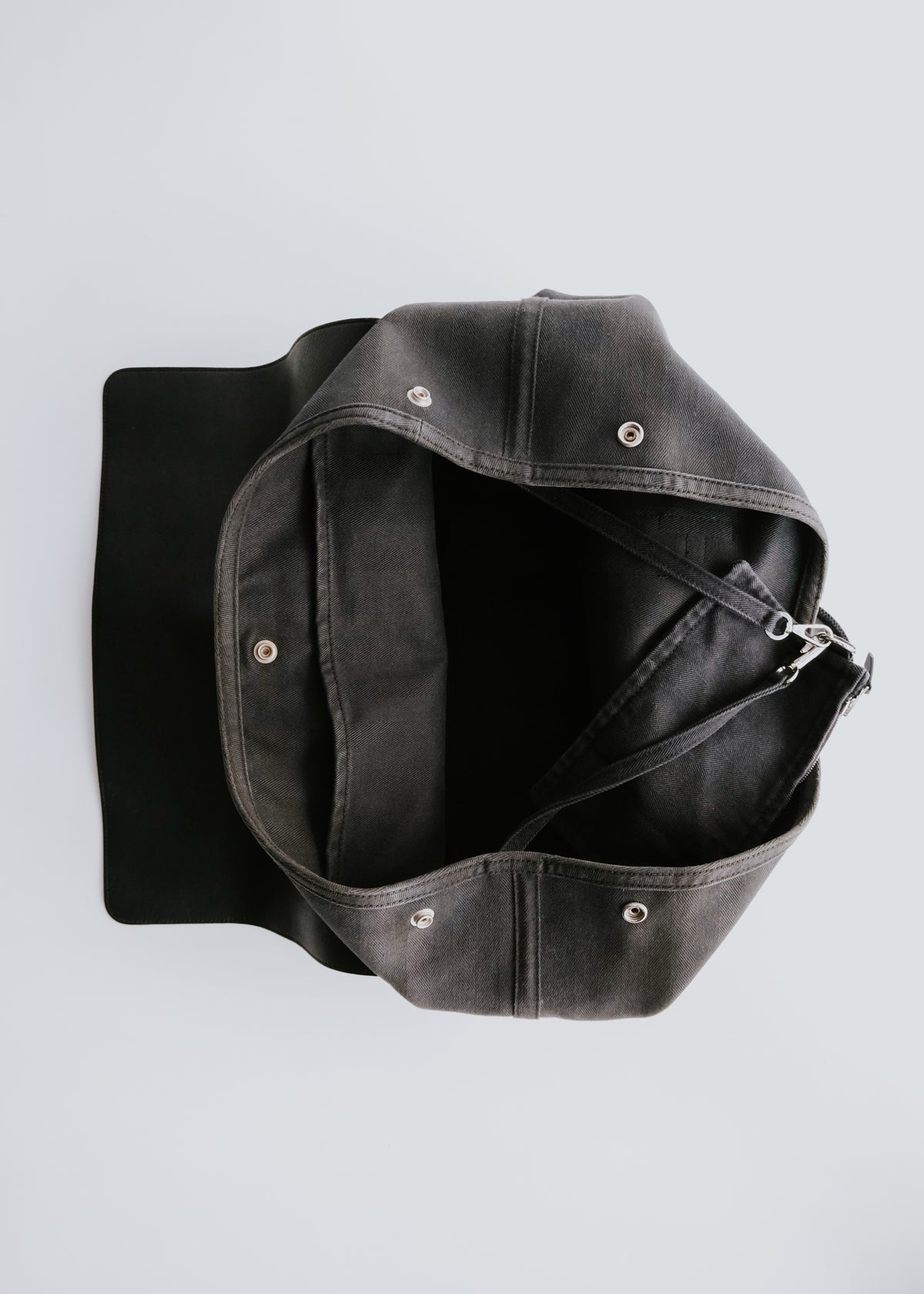 HERMÈS valparaiso MM leather flap canvas hand bag