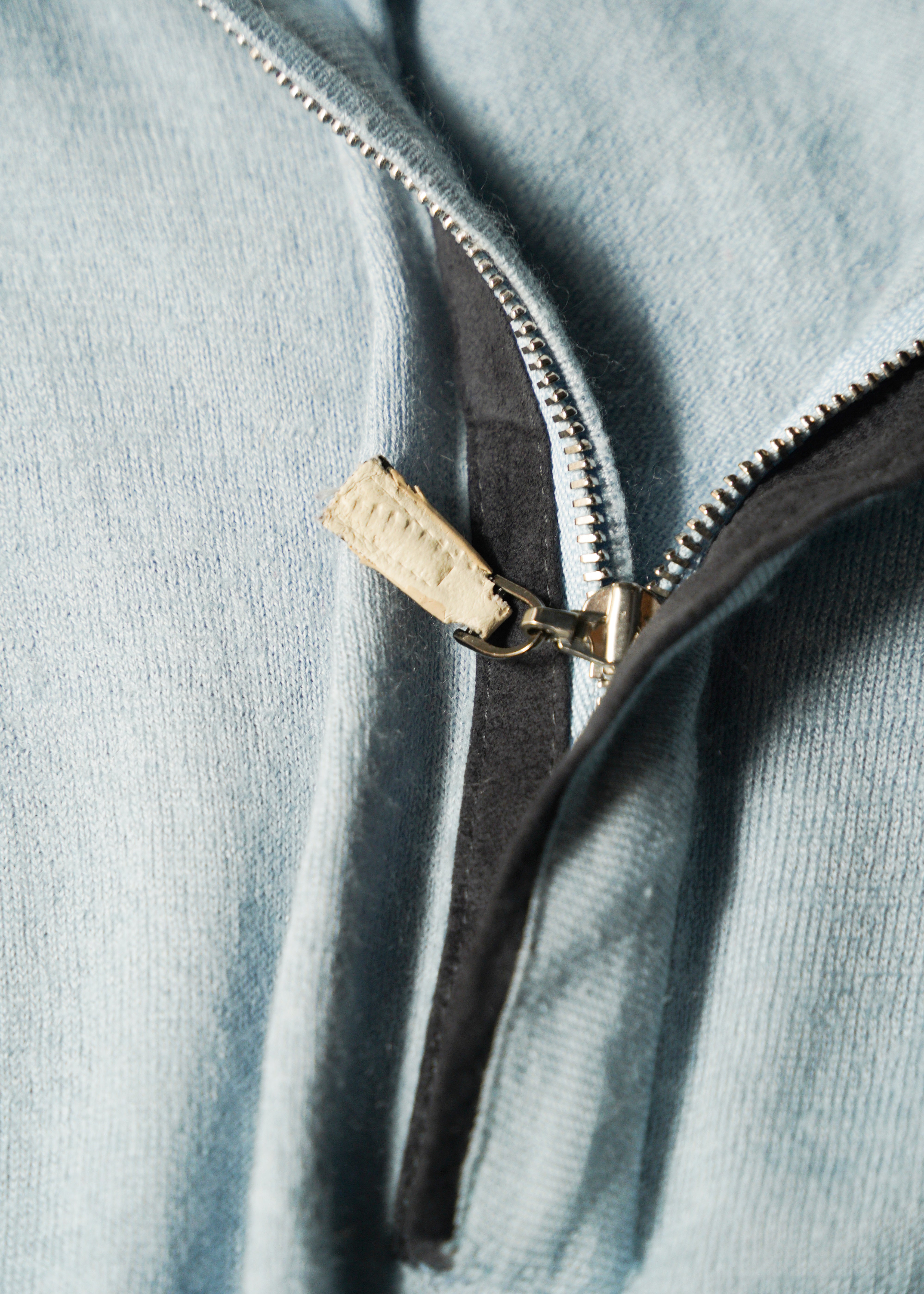 Cashmere blend half zip silk knit