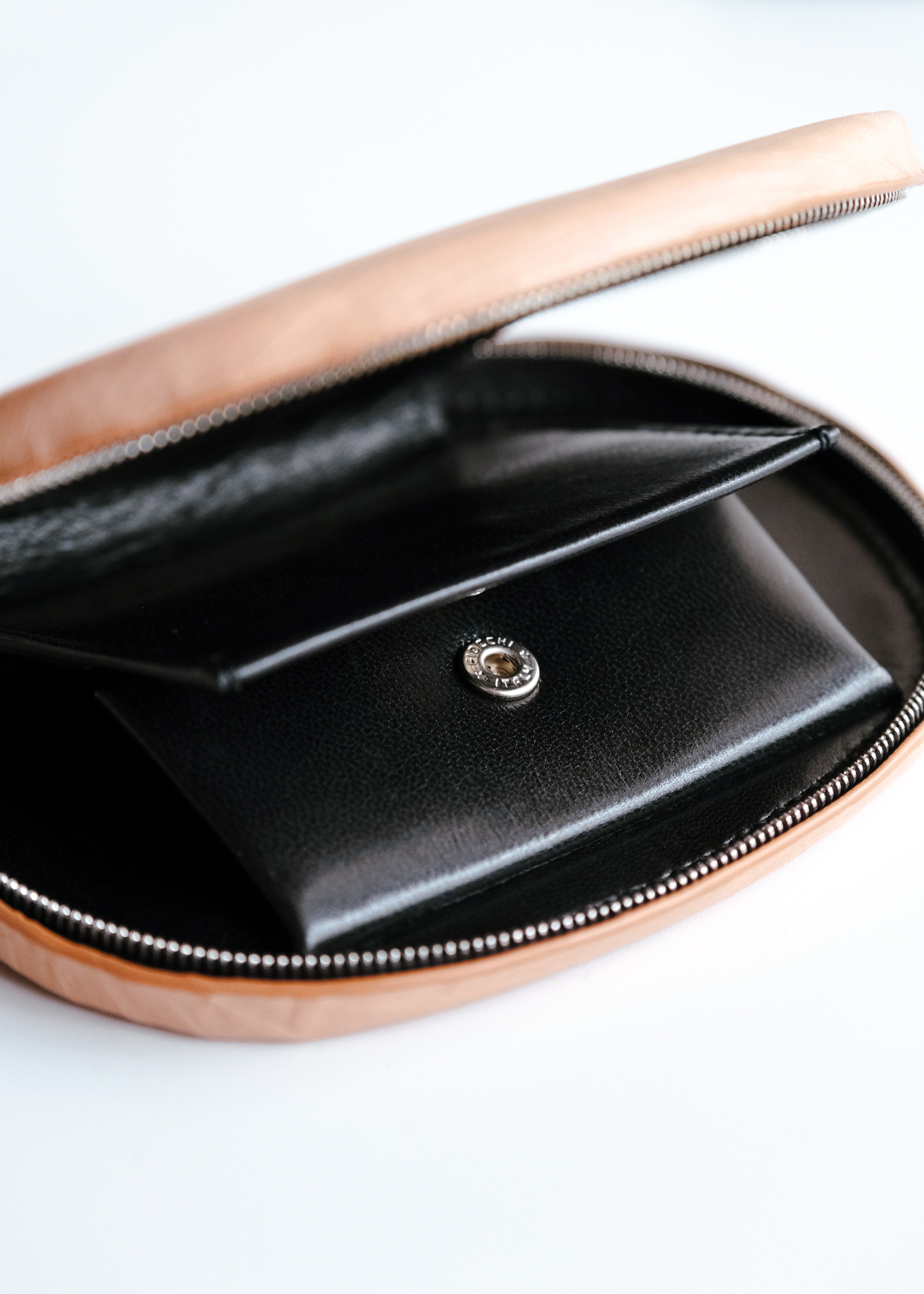 beta post molded harf wallet 310 Beige メンズ